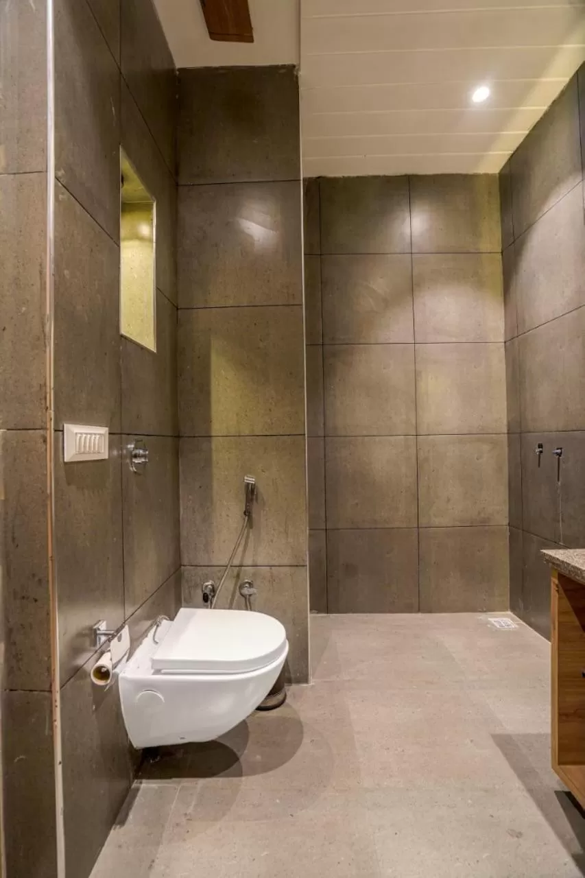 Shower, Bathroom in Greenwood Villa By Levelup