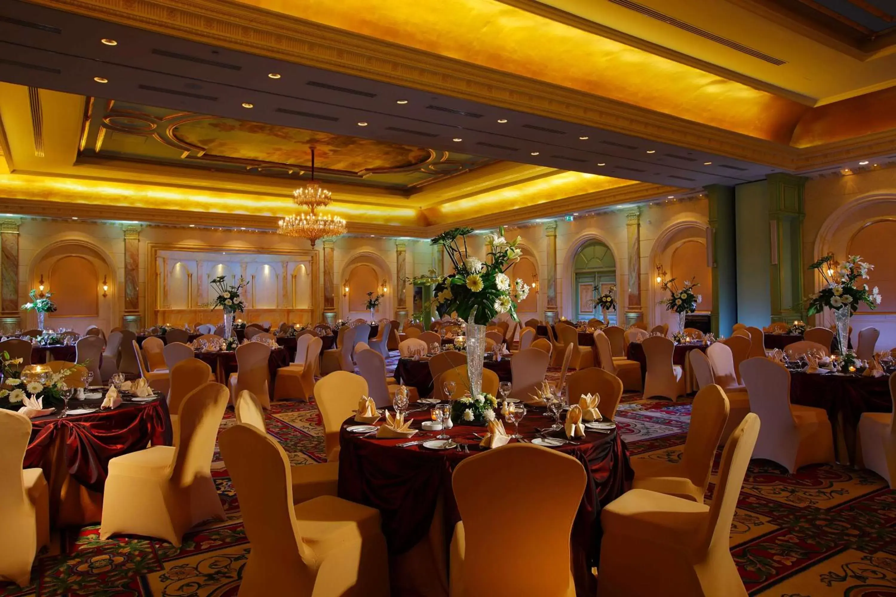 On site, Restaurant/Places to Eat in Sonesta Hotel Tower & Casino Cairo