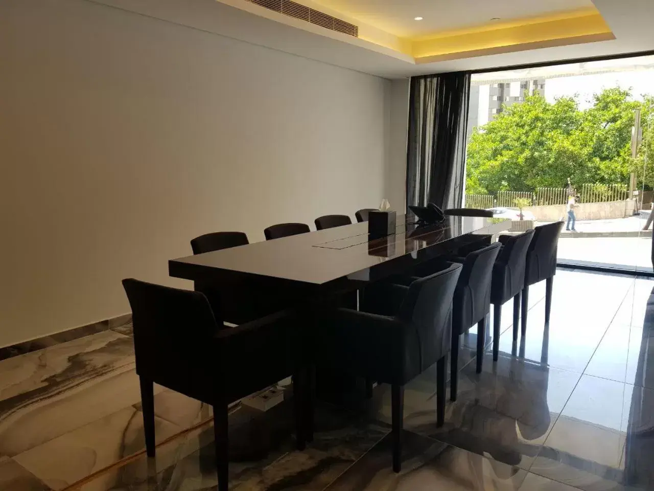 Business facilities in Royal Tulip Achrafieh