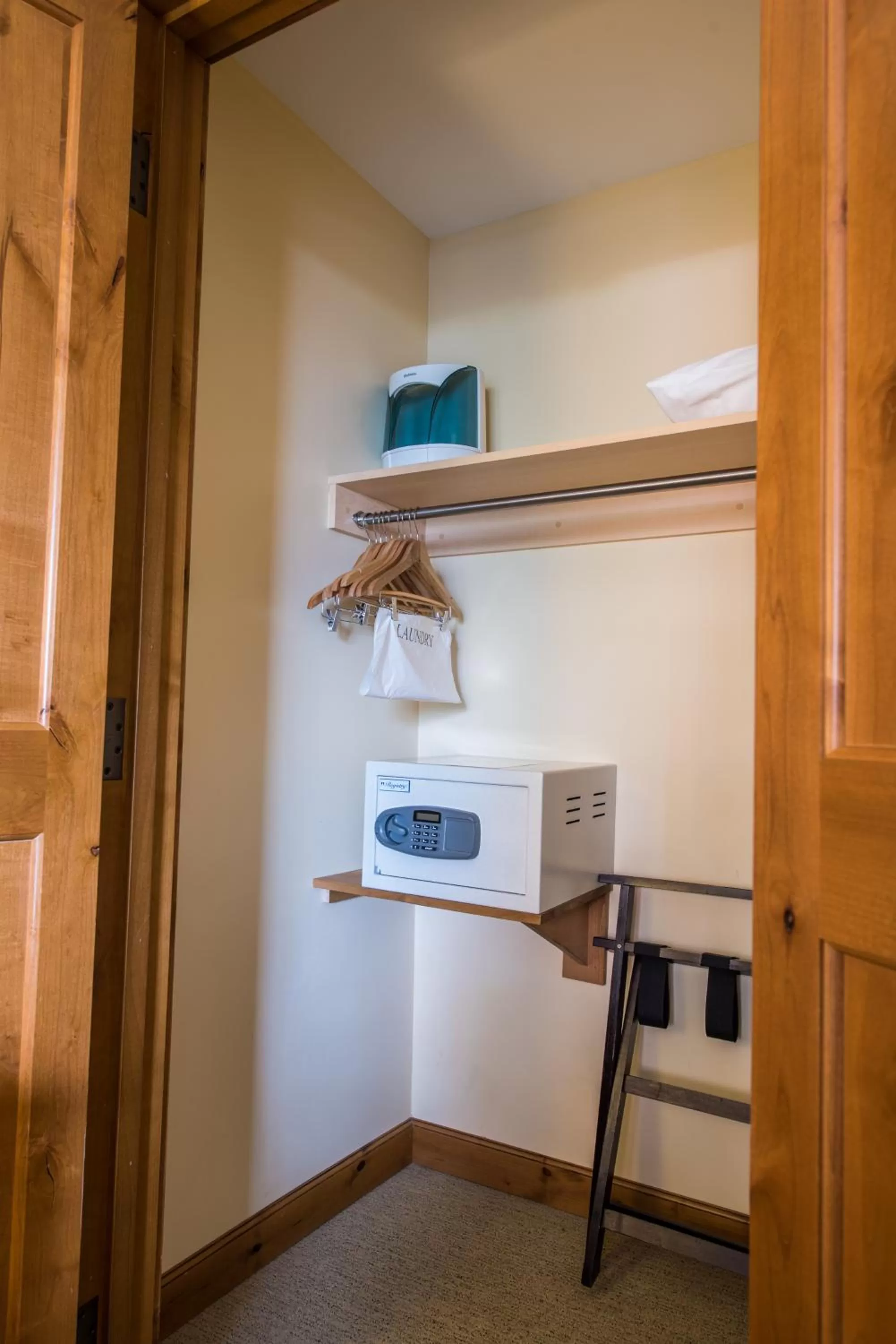 The Lodge at Mountaineer Square