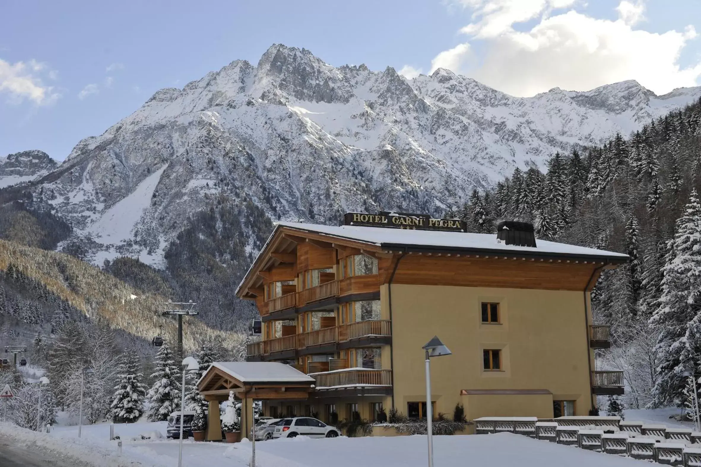 Property building, Winter in Hotel Garni Pegrà