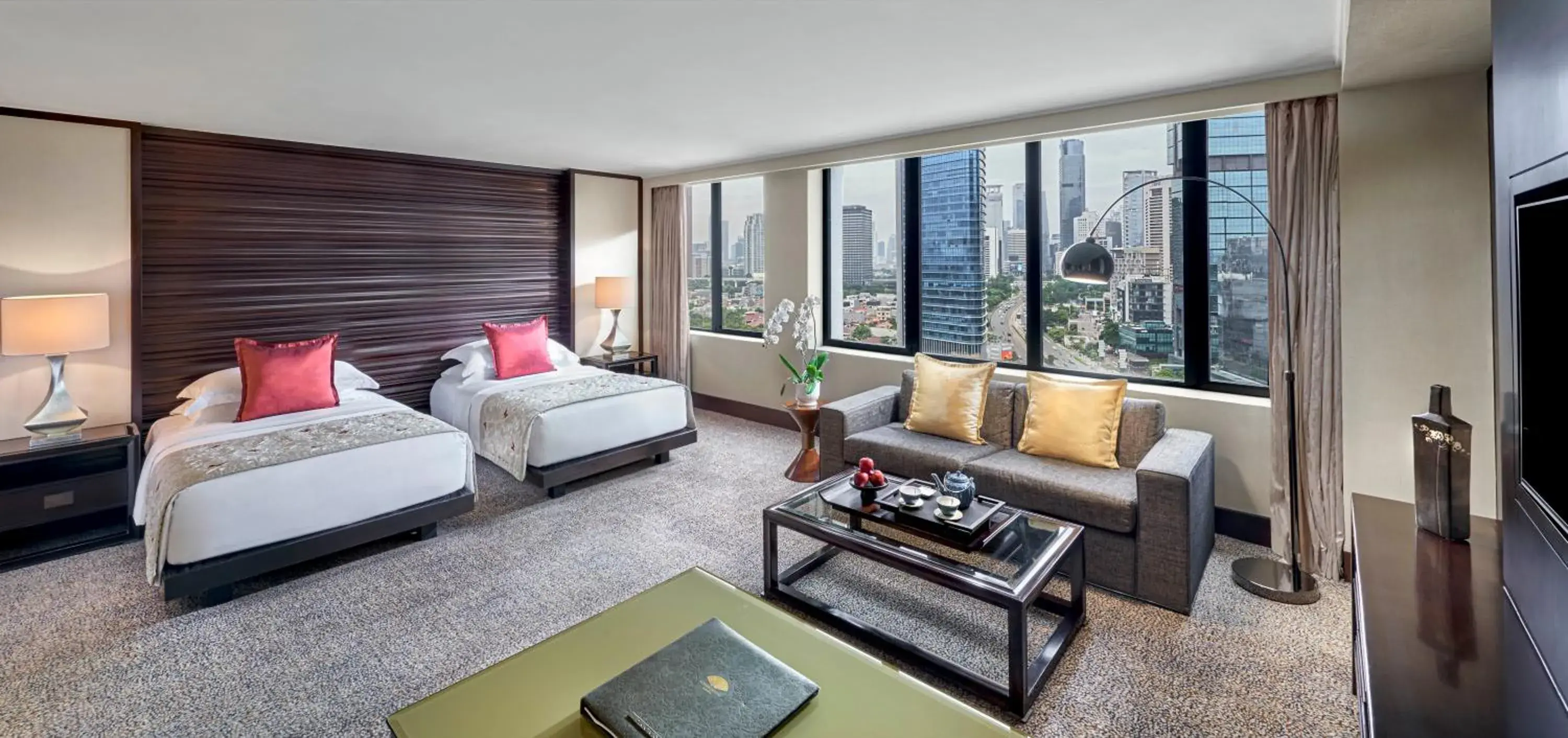 Bedroom in Mandarin Oriental Jakarta