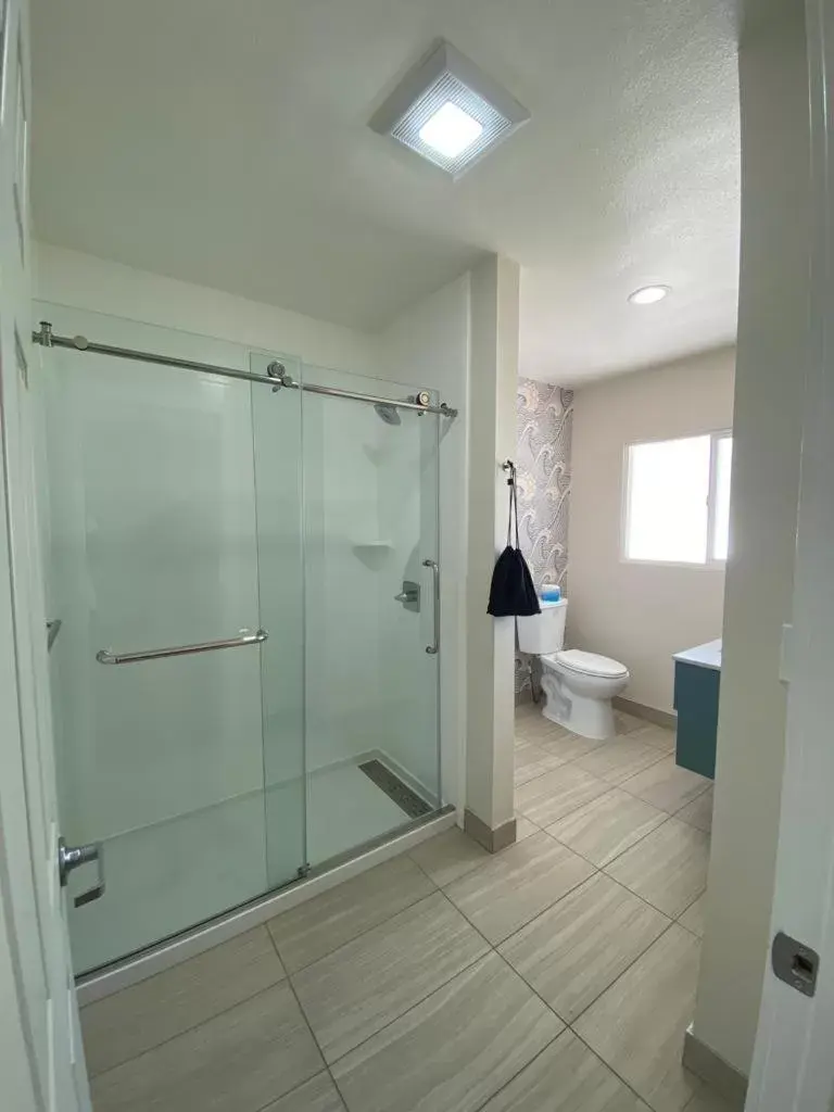 Bathroom in Salt Air Lodge