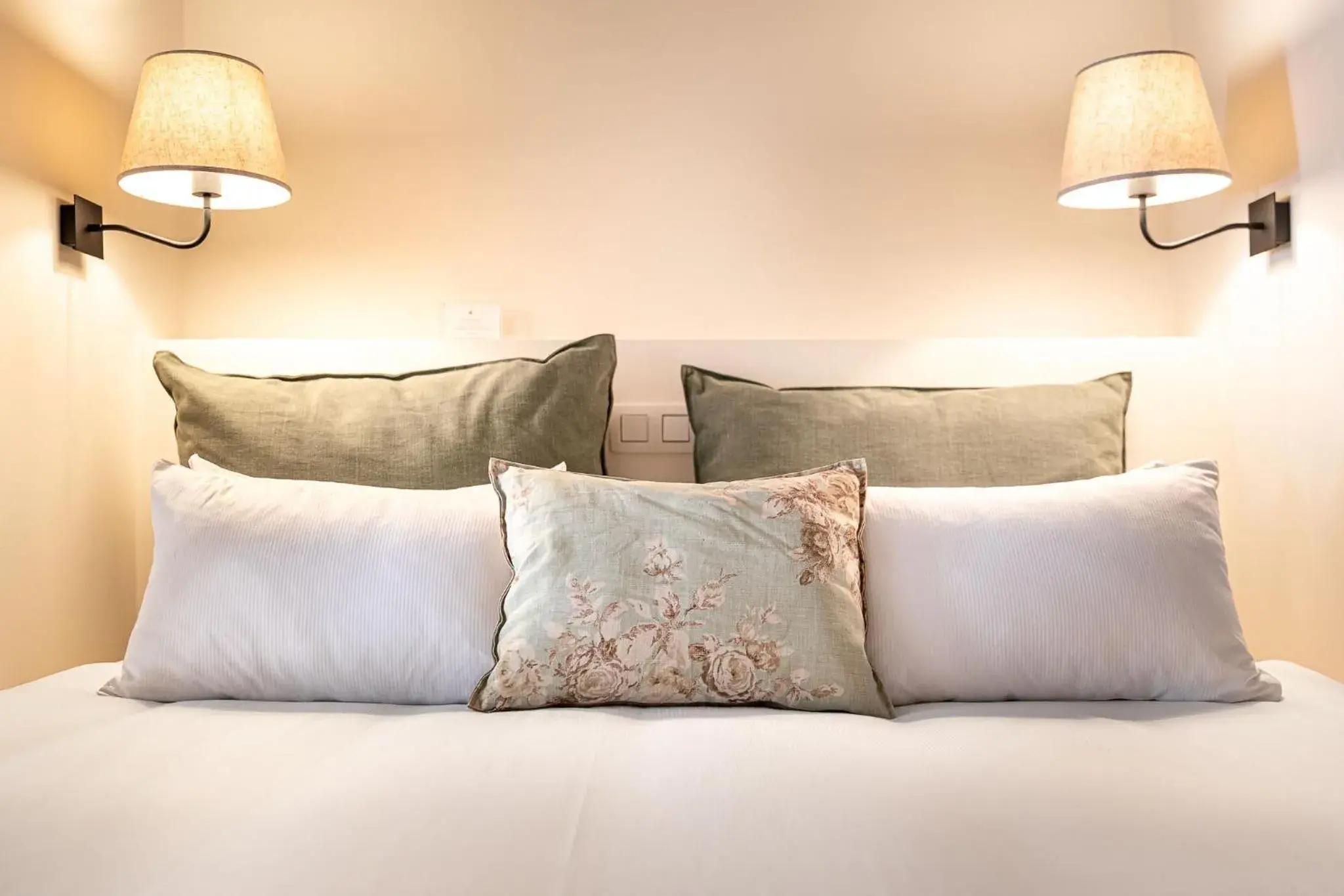 Bed in De Tuilerieen - Small Luxury Hotels of the World