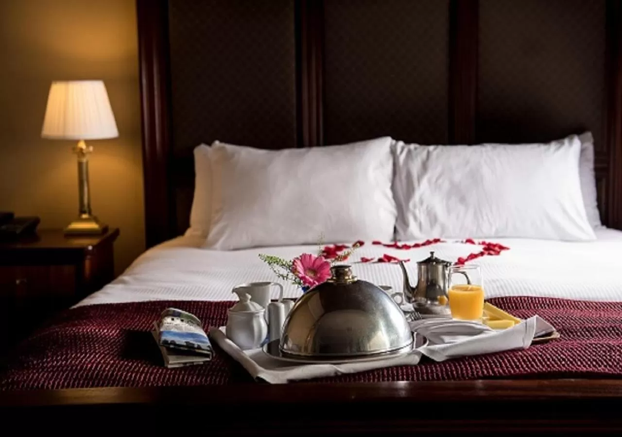 Breakfast, Bed in Riverbank House Hotel