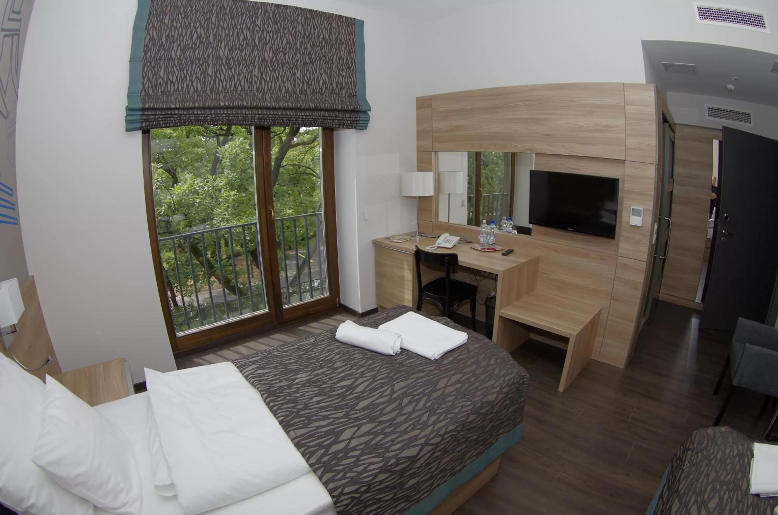 Photo of the whole room, Bed in Hotel Therapia