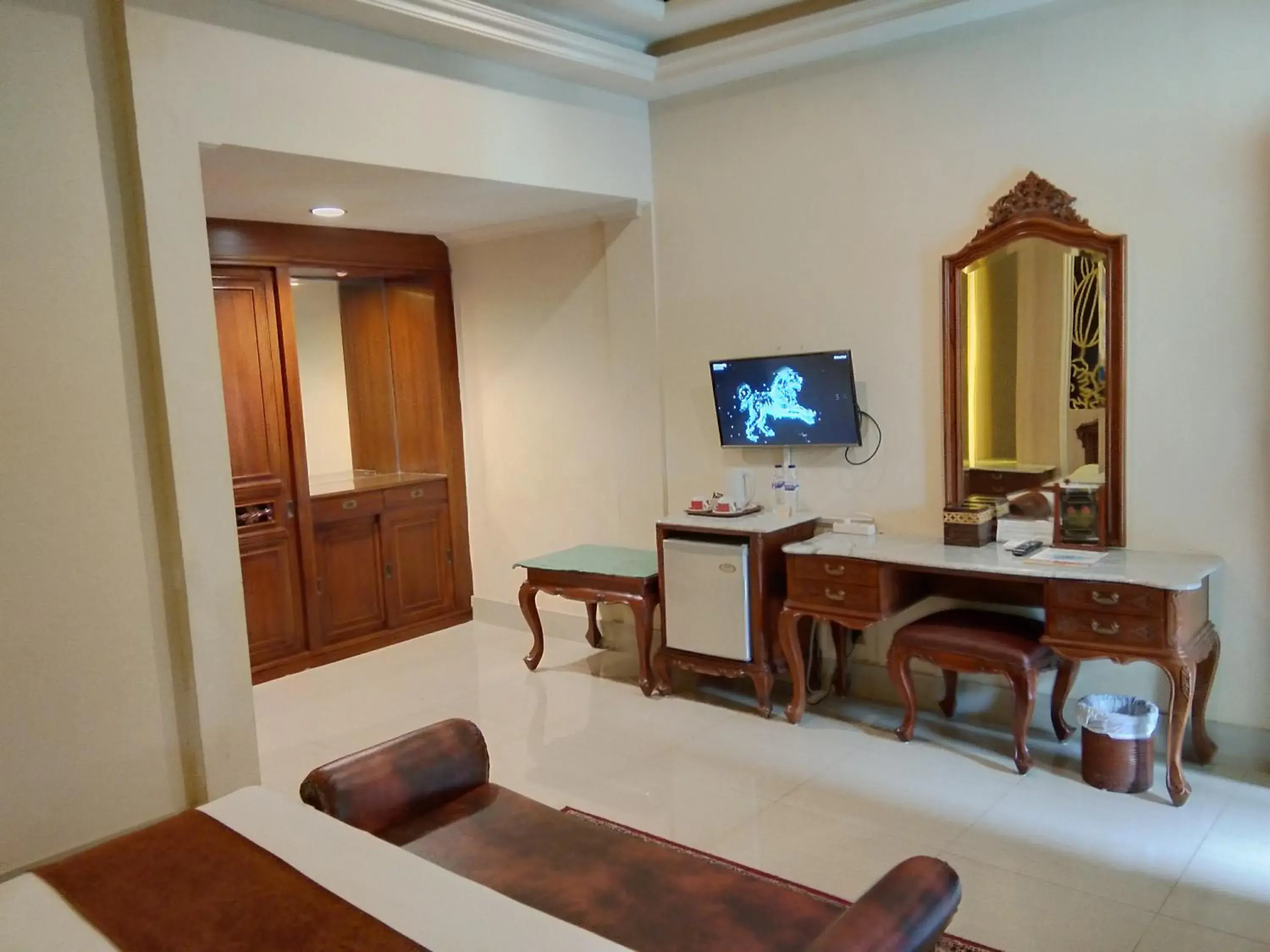 TV/Entertainment Center in Hotel Indah Palace Yogyakarta