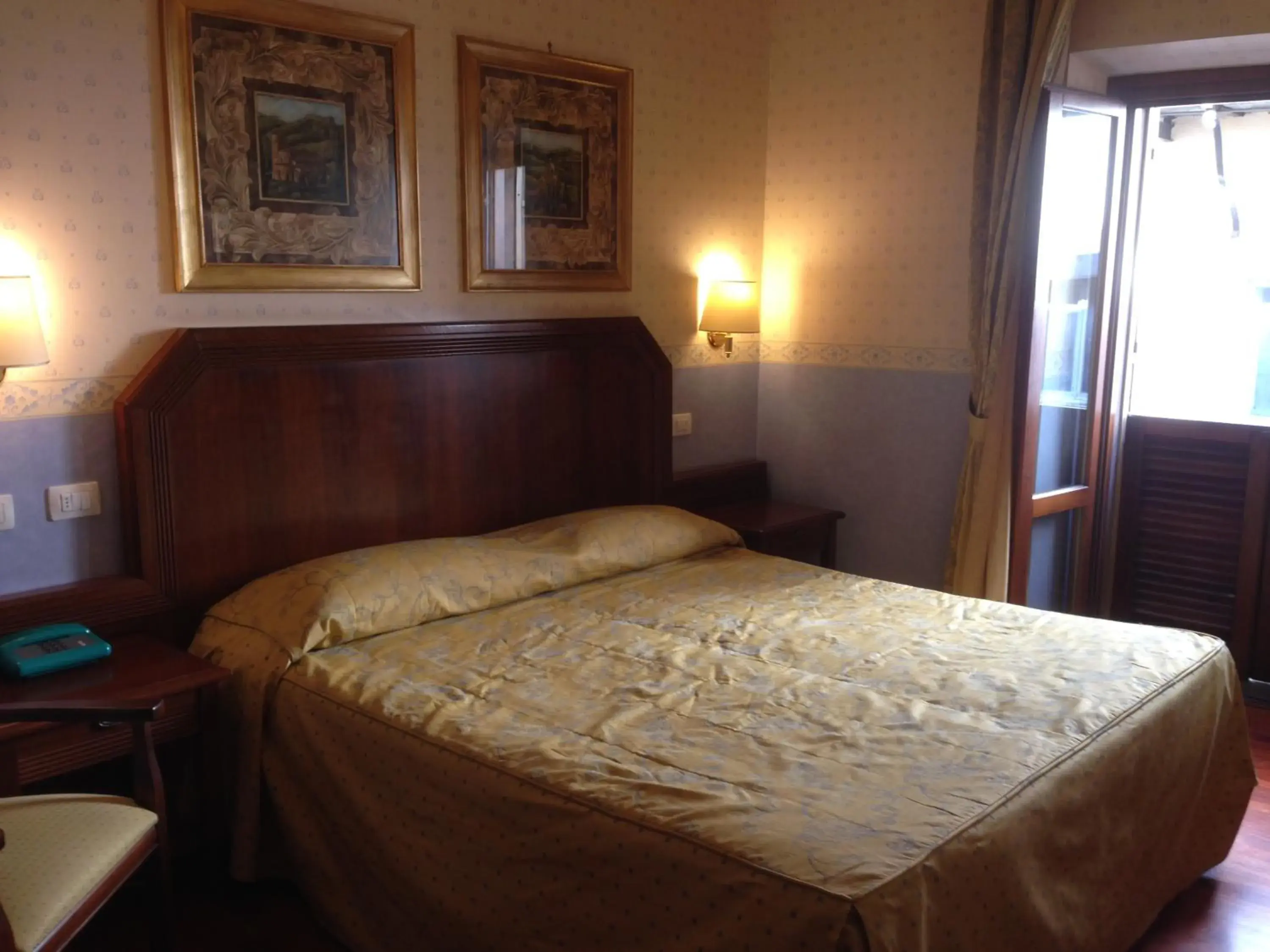 Bedroom, Bed in Hotel Filippeschi