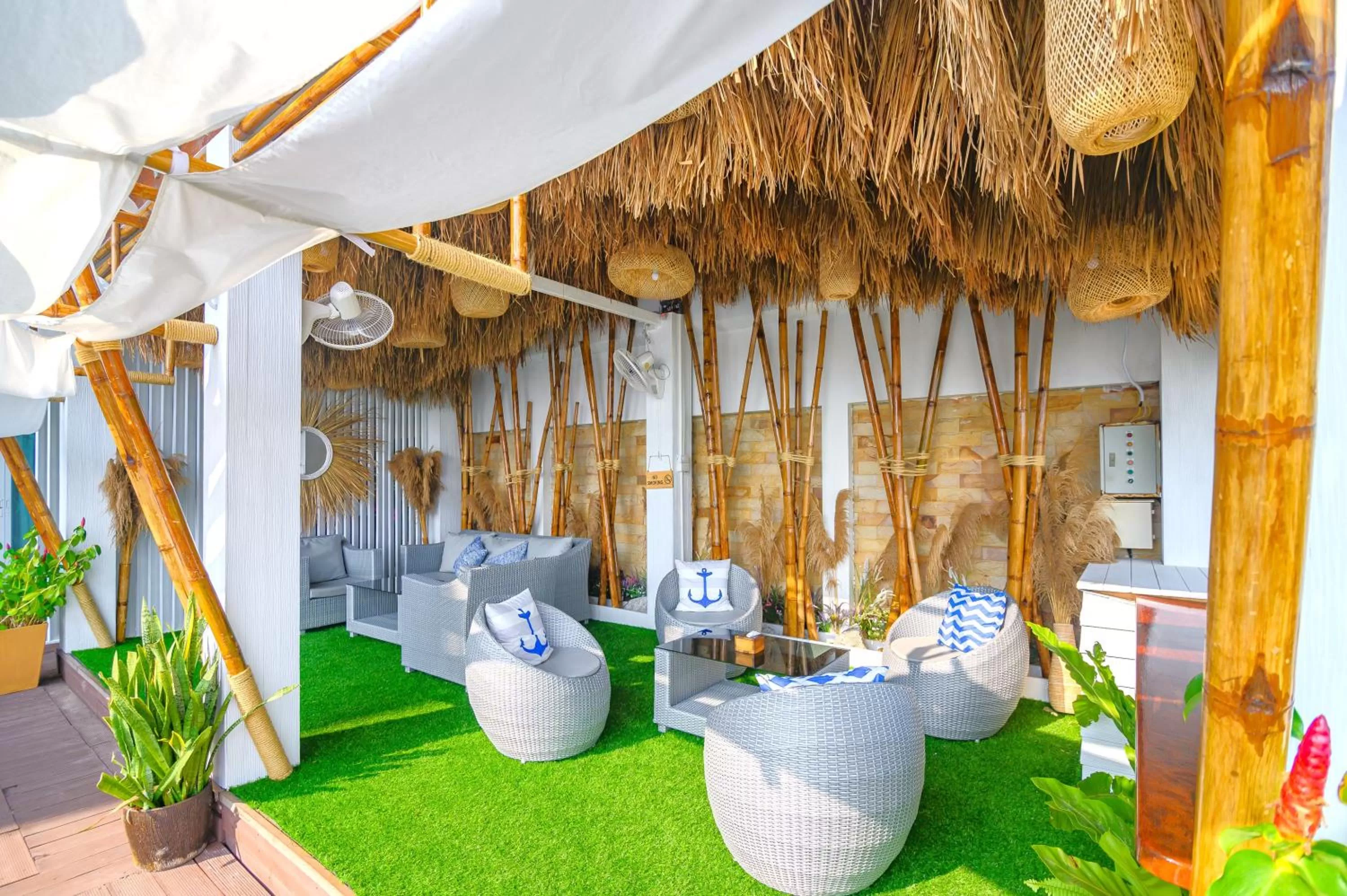 Restaurant/places to eat in The Lord Nelson Hotel