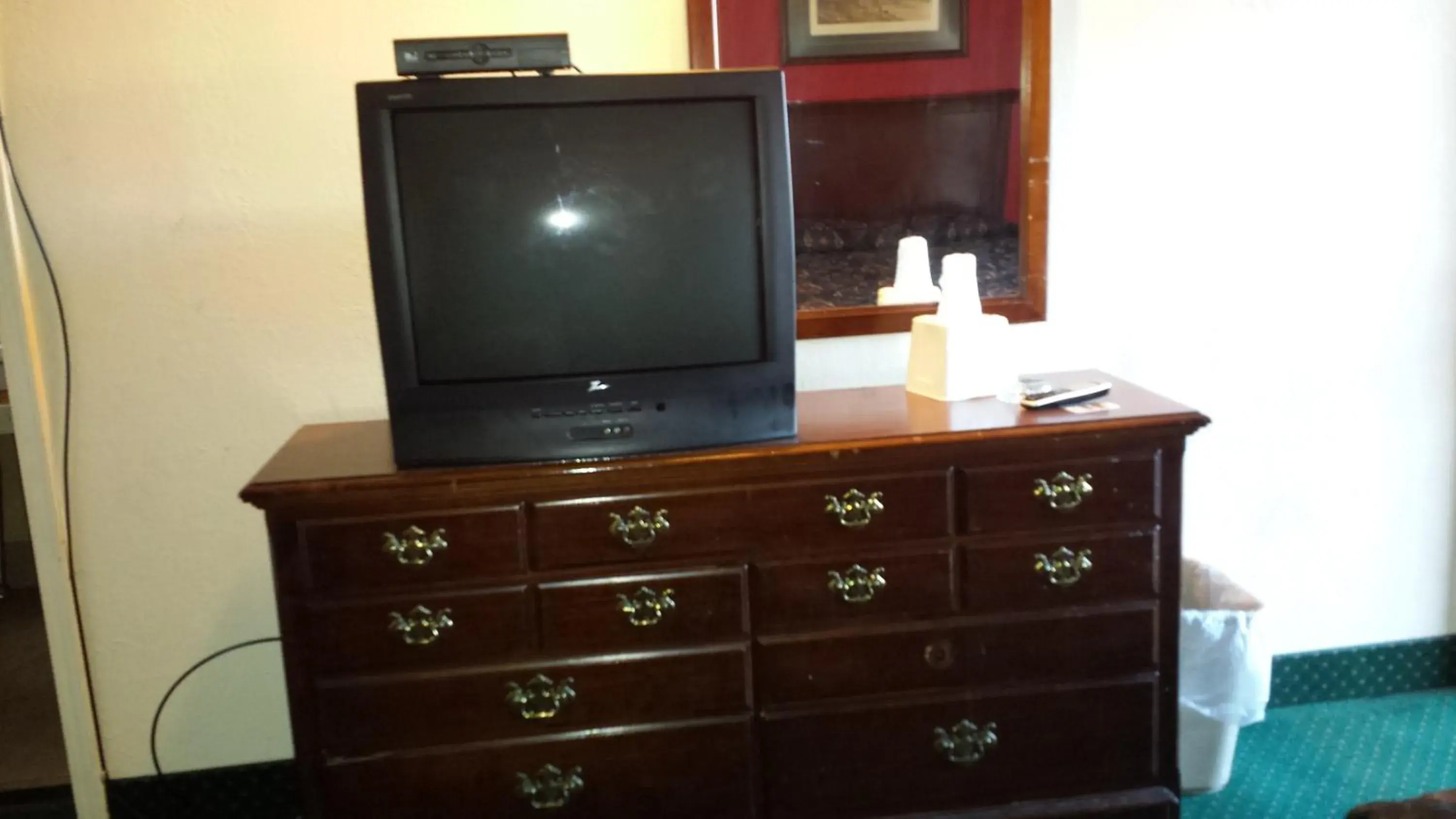 TV/Entertainment Center in Hallmark Motel