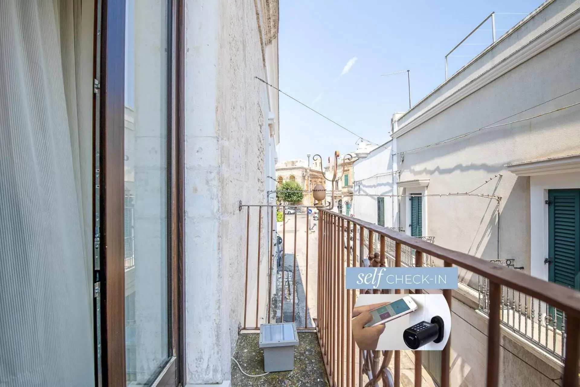 Balcony/Terrace in Dimora Dell'Osanna Raro Villas Smart Rooms Collection