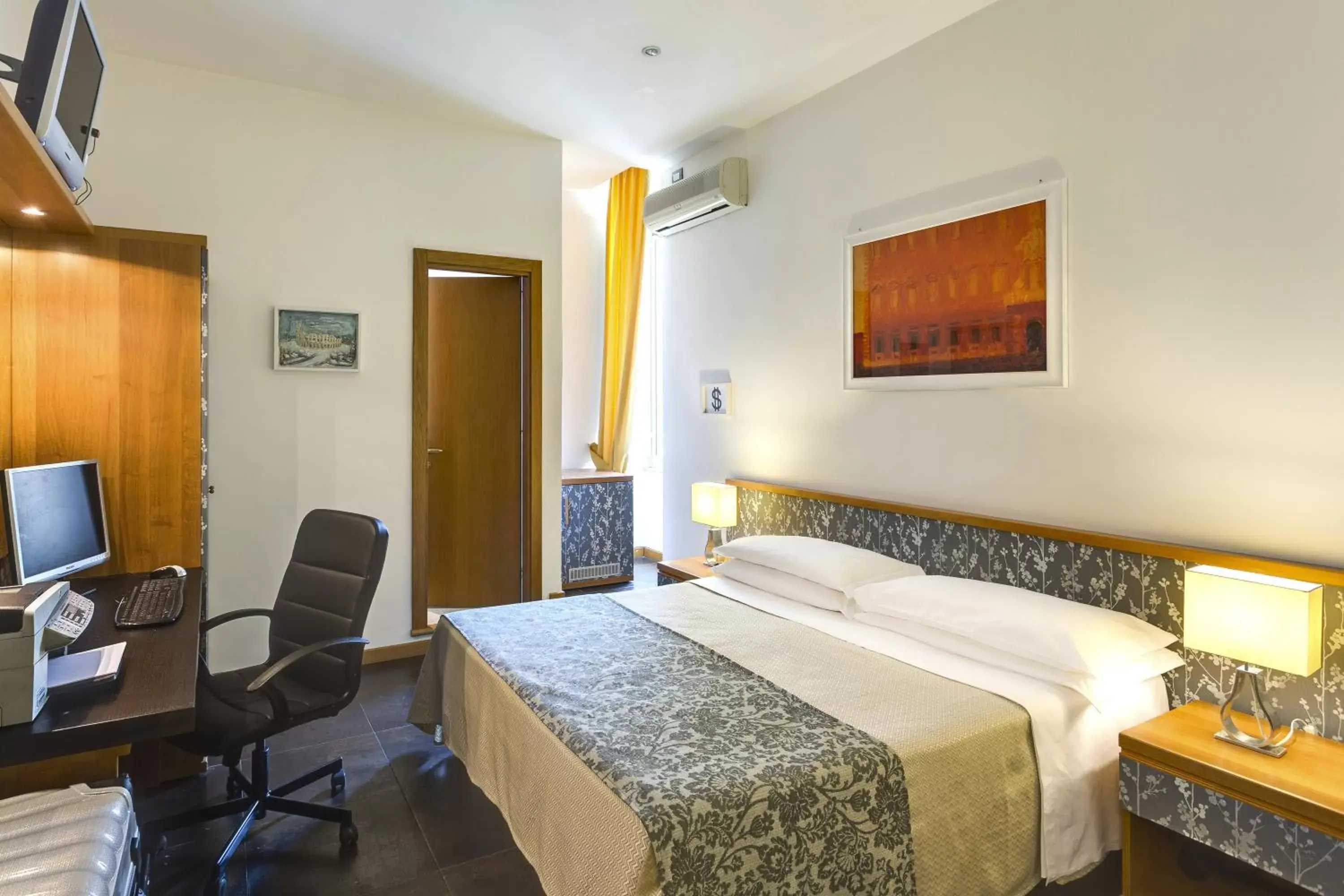 Bedroom in Hotel Marcantonio
