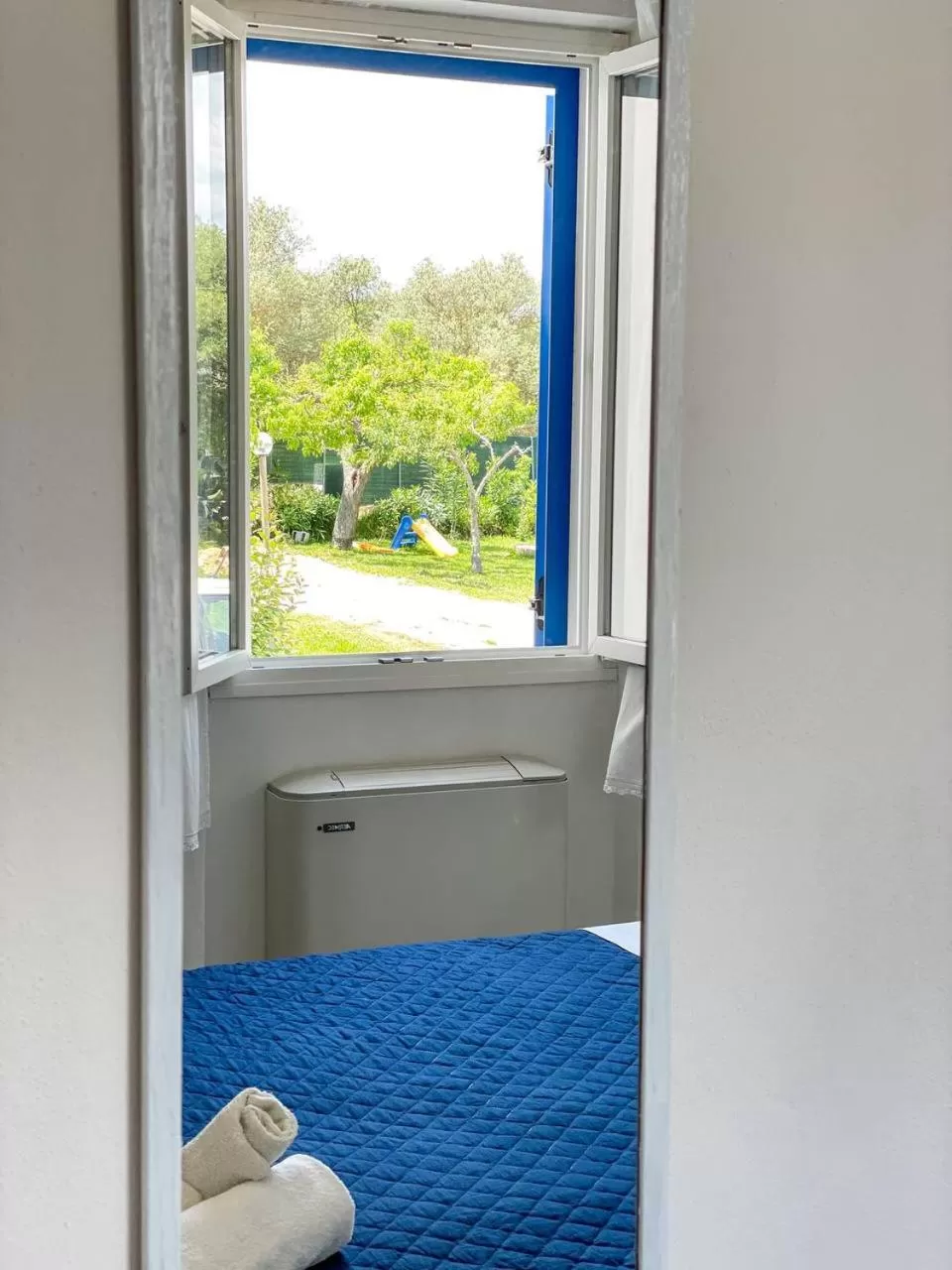 Bed in Tea House Alghero