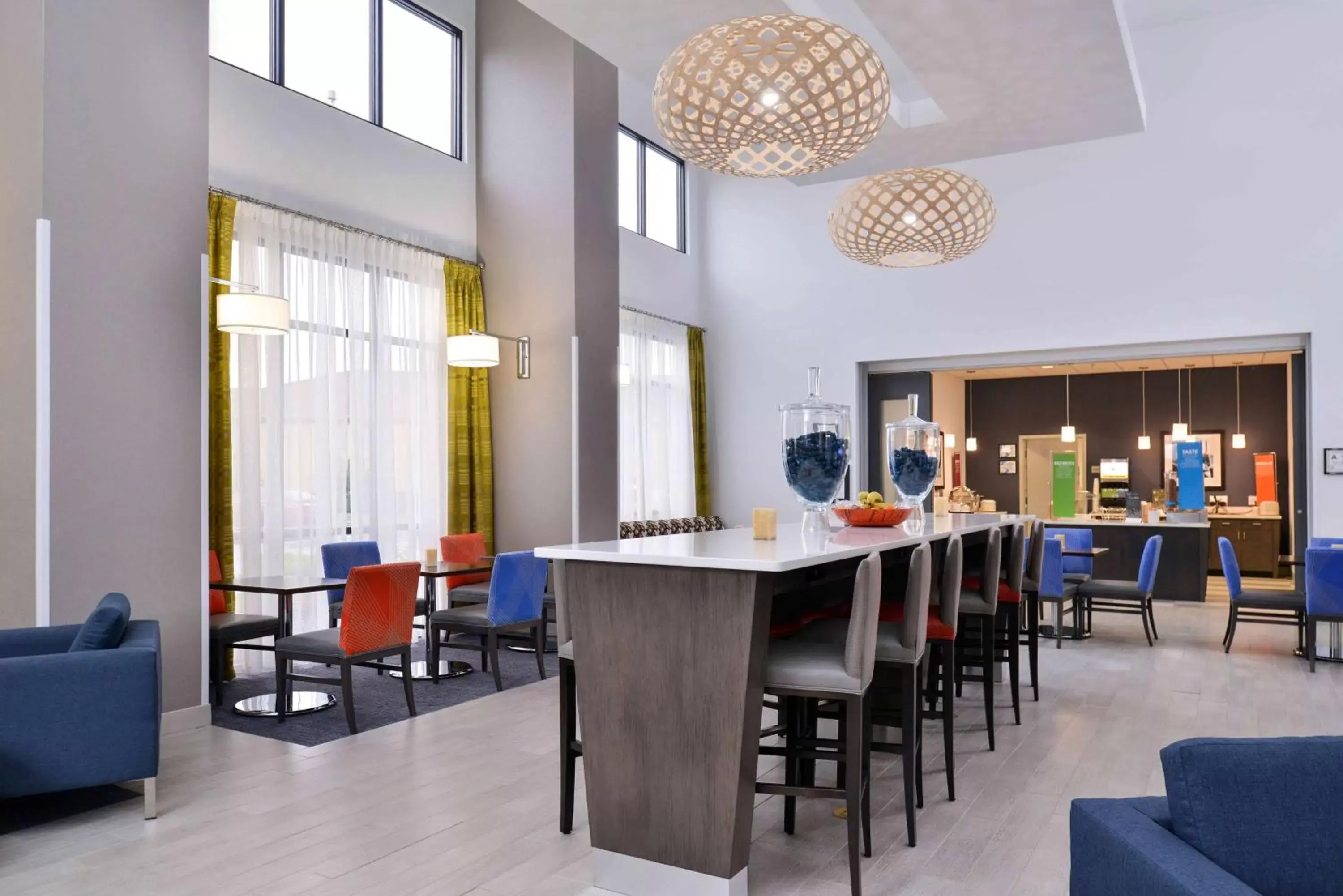 Lobby or reception, Lounge/Bar in Hampton Inn & Suites Shelby, North Carolina