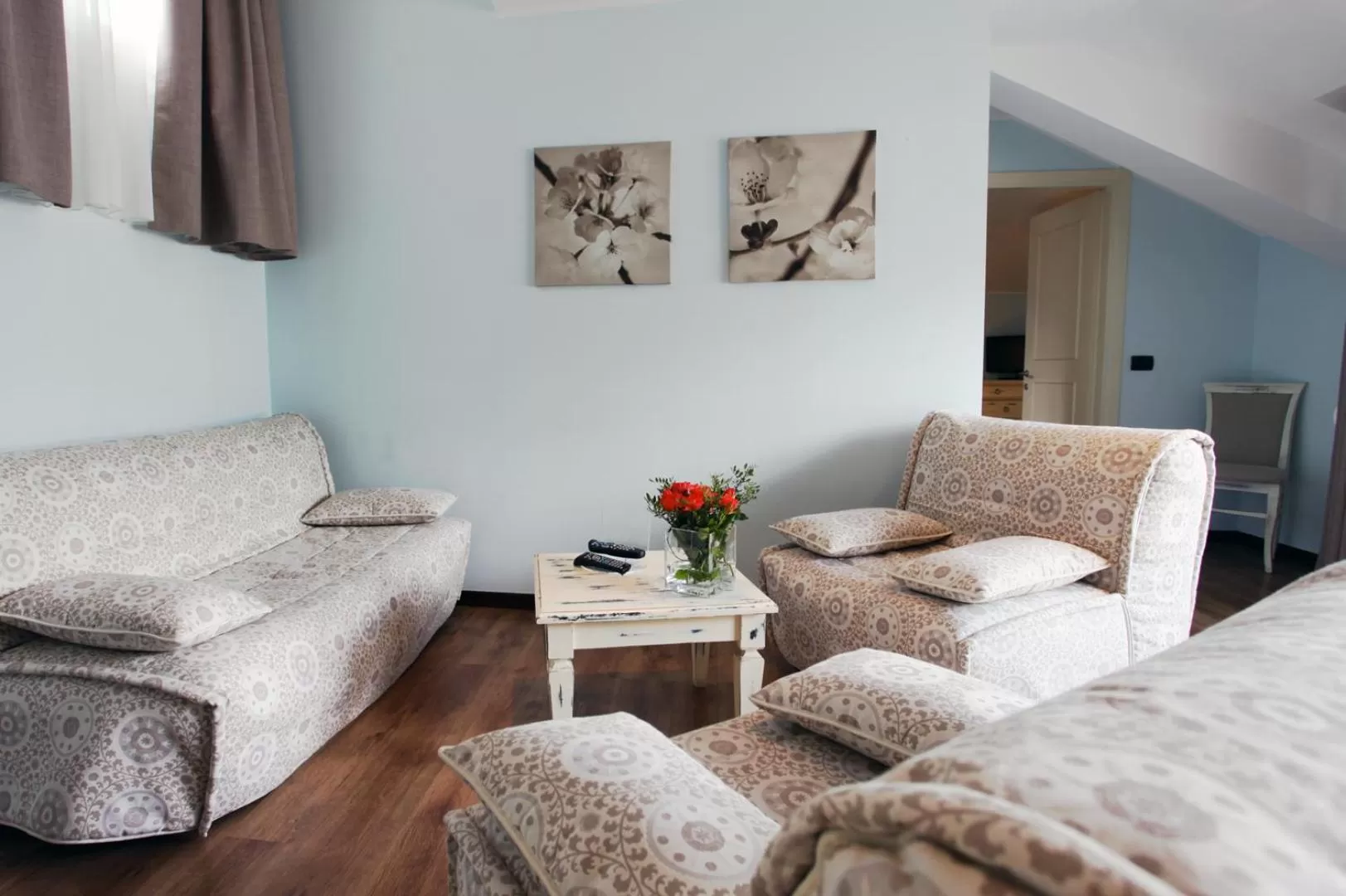 Seating Area in Hotel Risi