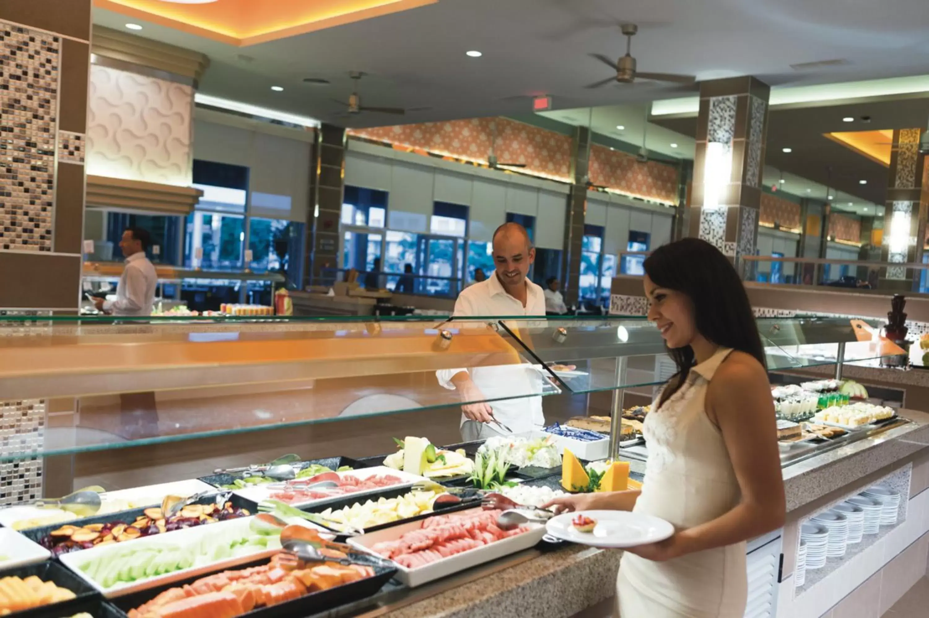 Buffet breakfast in Riu Playacar - All Inclusive