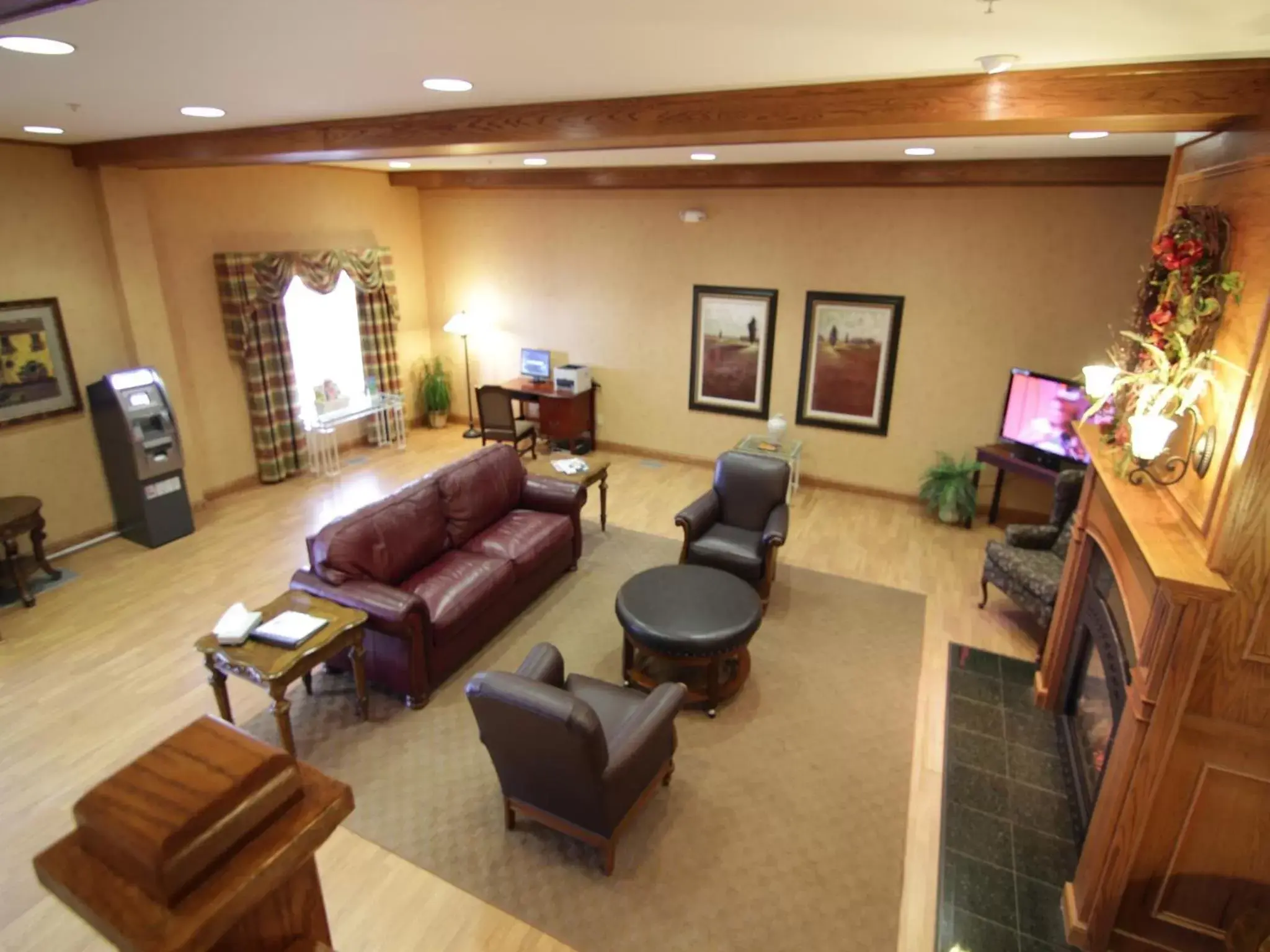 Lobby or reception, Lobby/Reception in Town & Country Inn and Suites