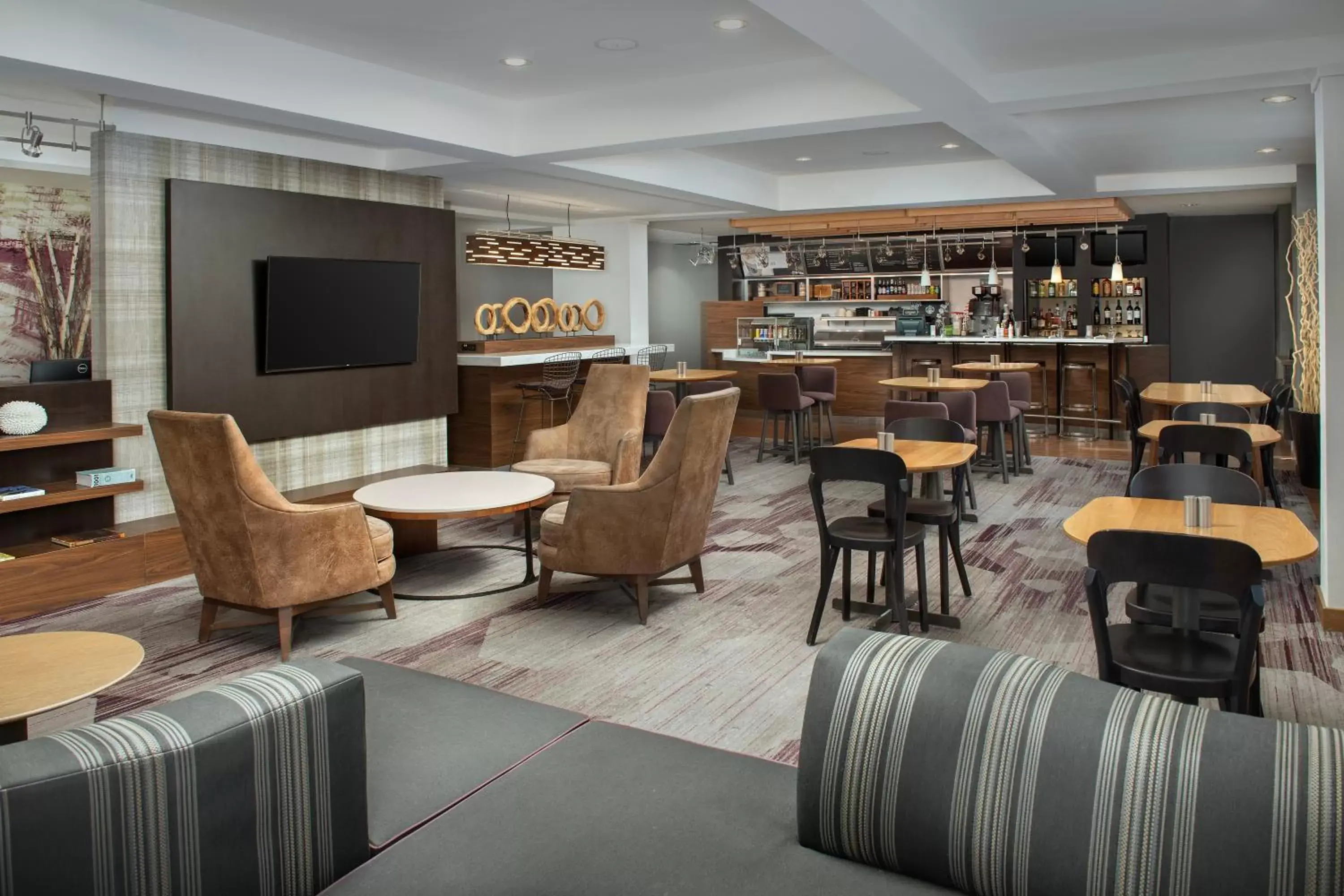 Seating area, Lounge/Bar in Courtyard by Marriott Dayton Beavercreek