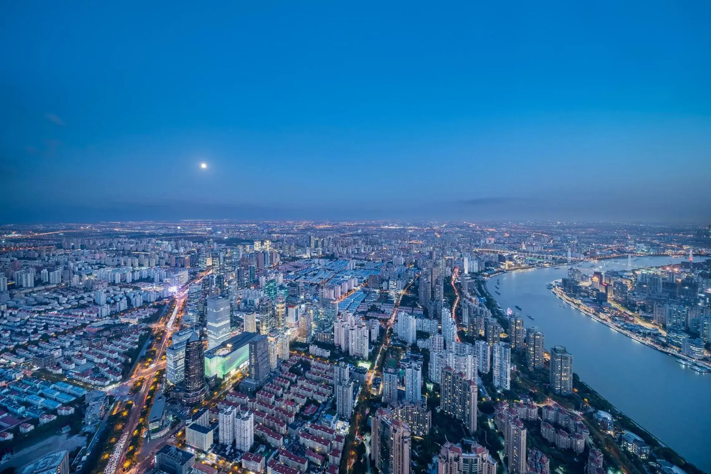 Night, Bird's-eye View in Park Hyatt Shanghai