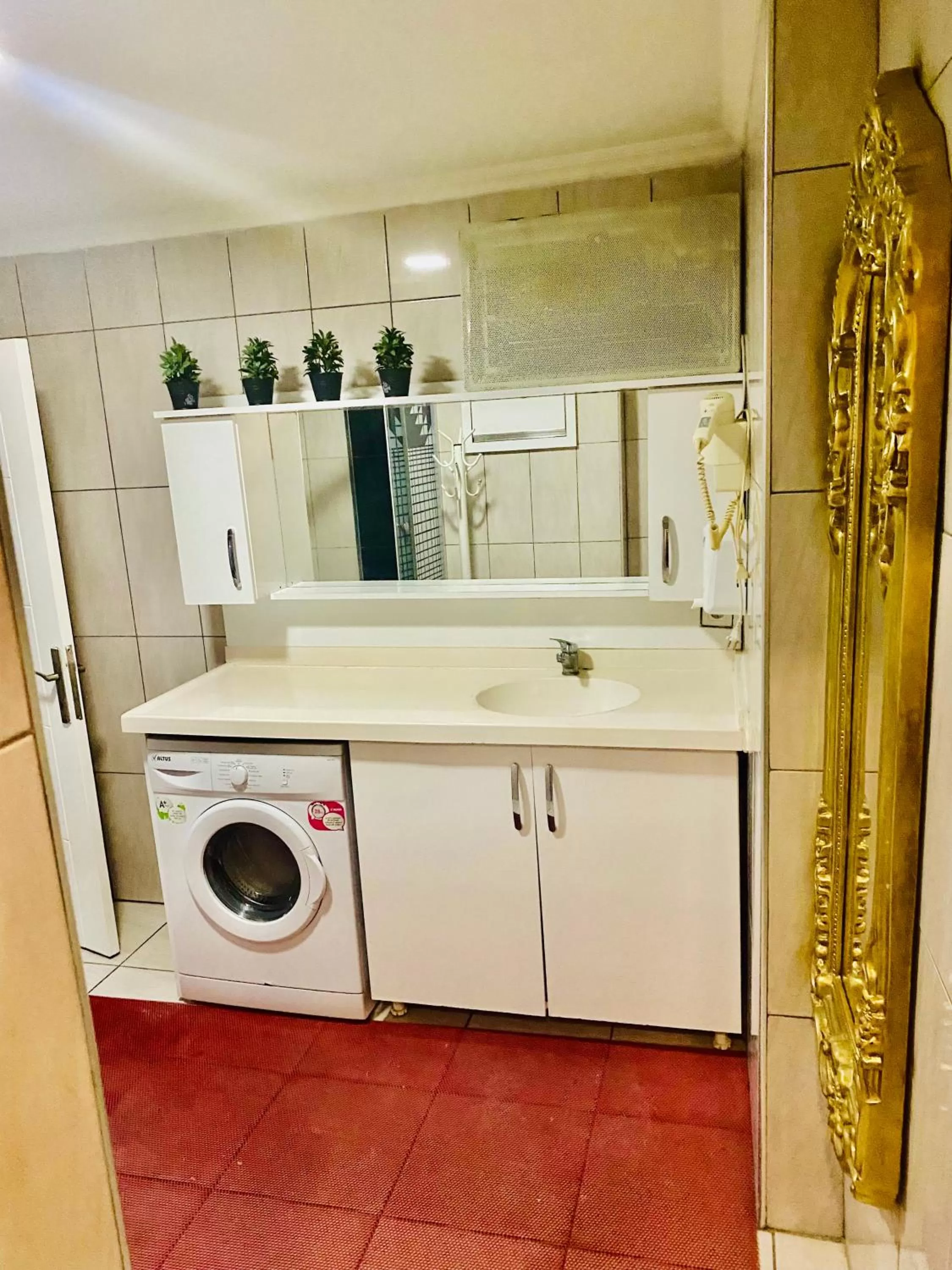 Bathroom in White Suites Hotel İstanbul