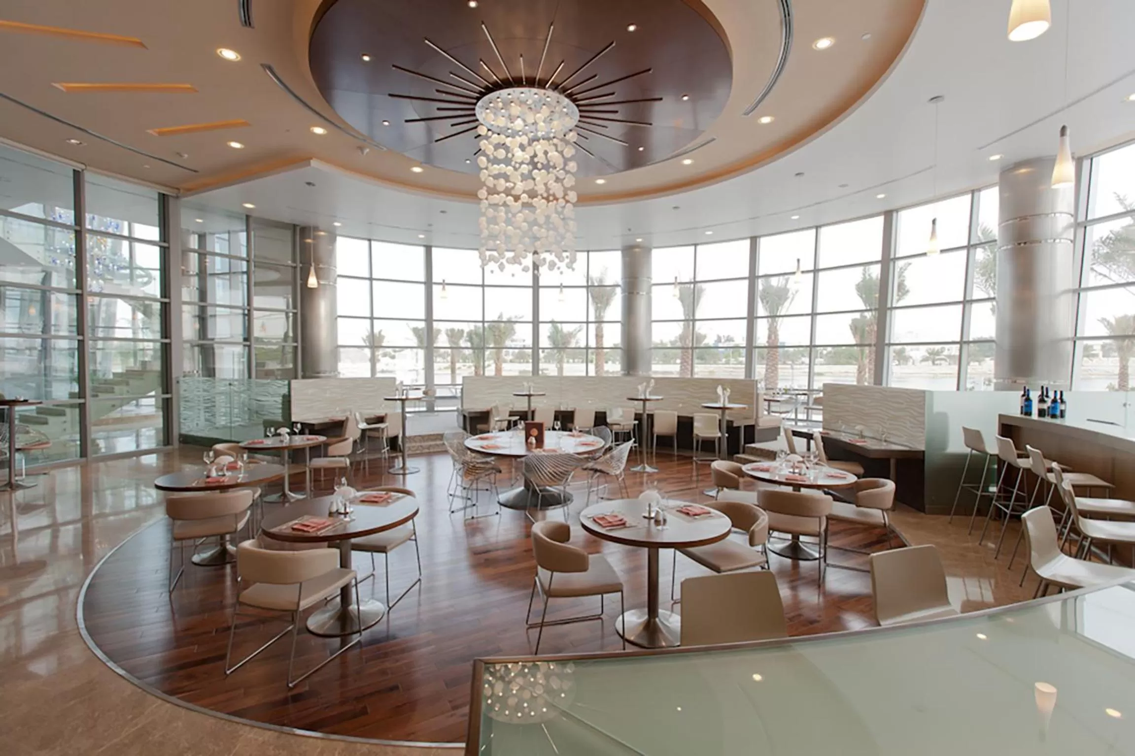 Restaurant/places to eat in Novotel Abu Dhabi Gate