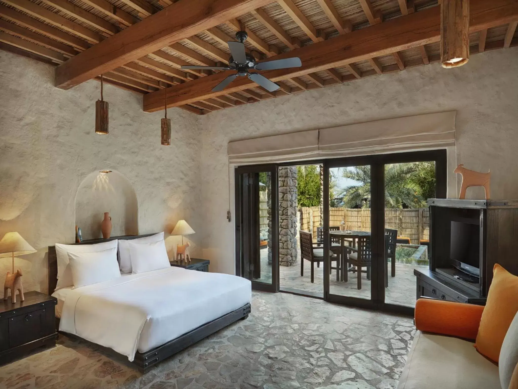 Bedroom, Bed in Six Senses Zighy Bay