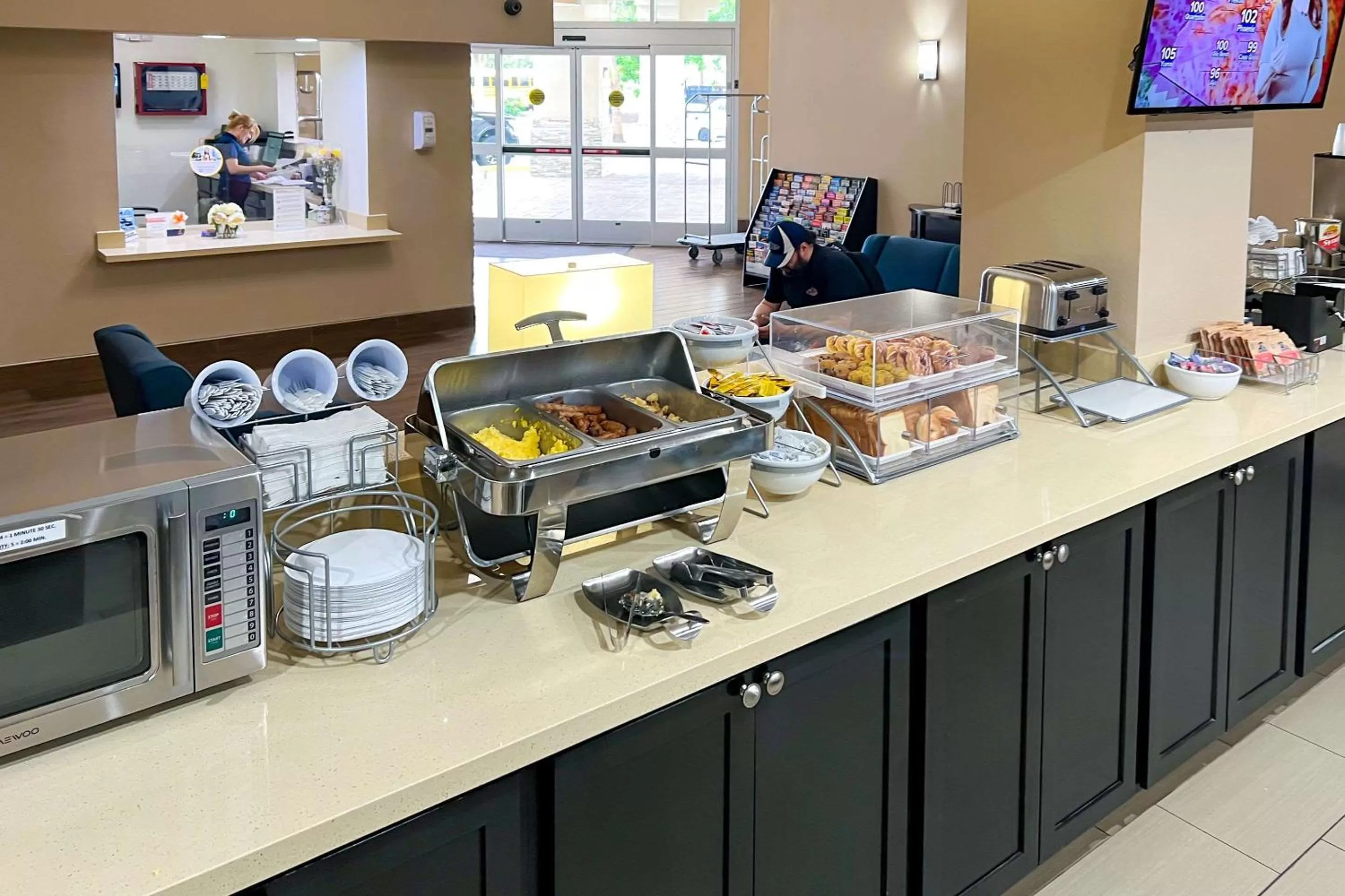 Breakfast in Comfort Inn & Suites Surprise Near Sun City West