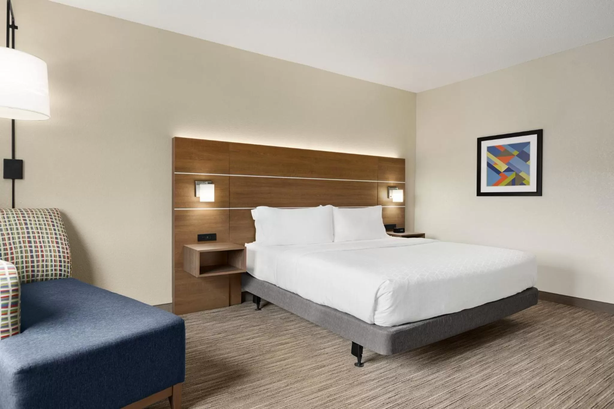 Photo of the whole room in Holiday Inn Express Hotel and Suites Akron South-Airport Area by IHG
