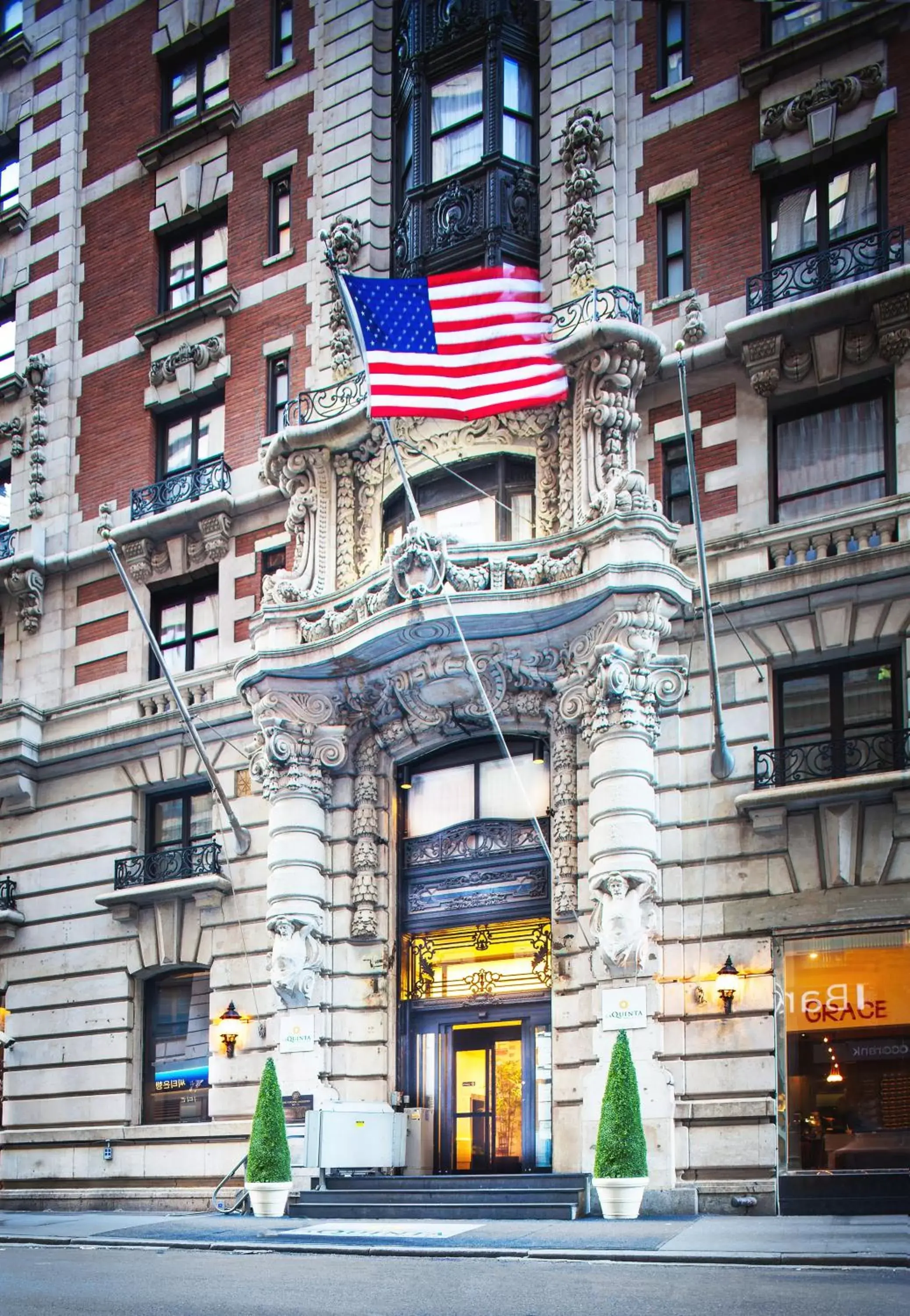 Facade/entrance, Property Building in The Hotel at Fifth Avenue