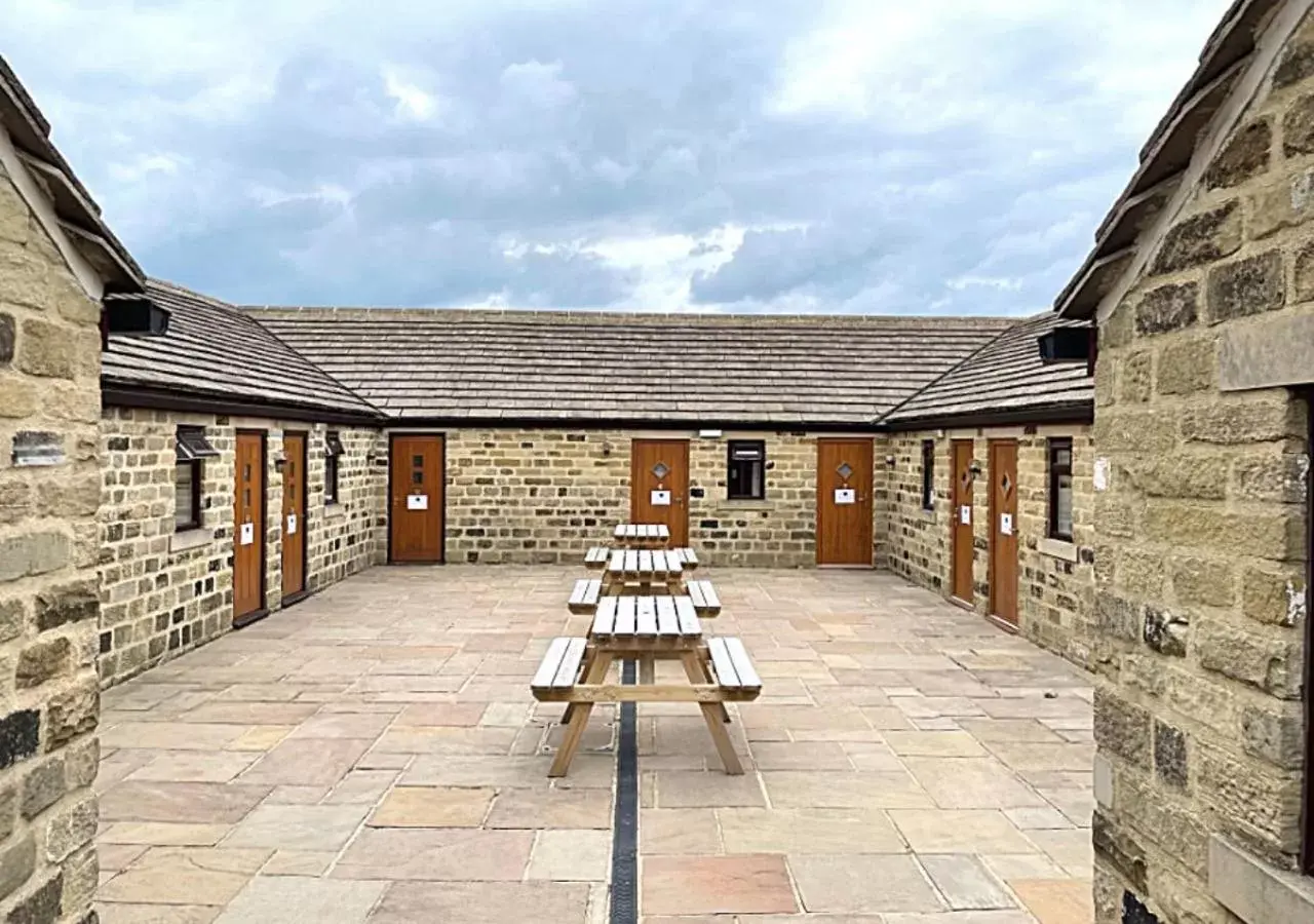 Inner courtyard view in Chevin End Guest House