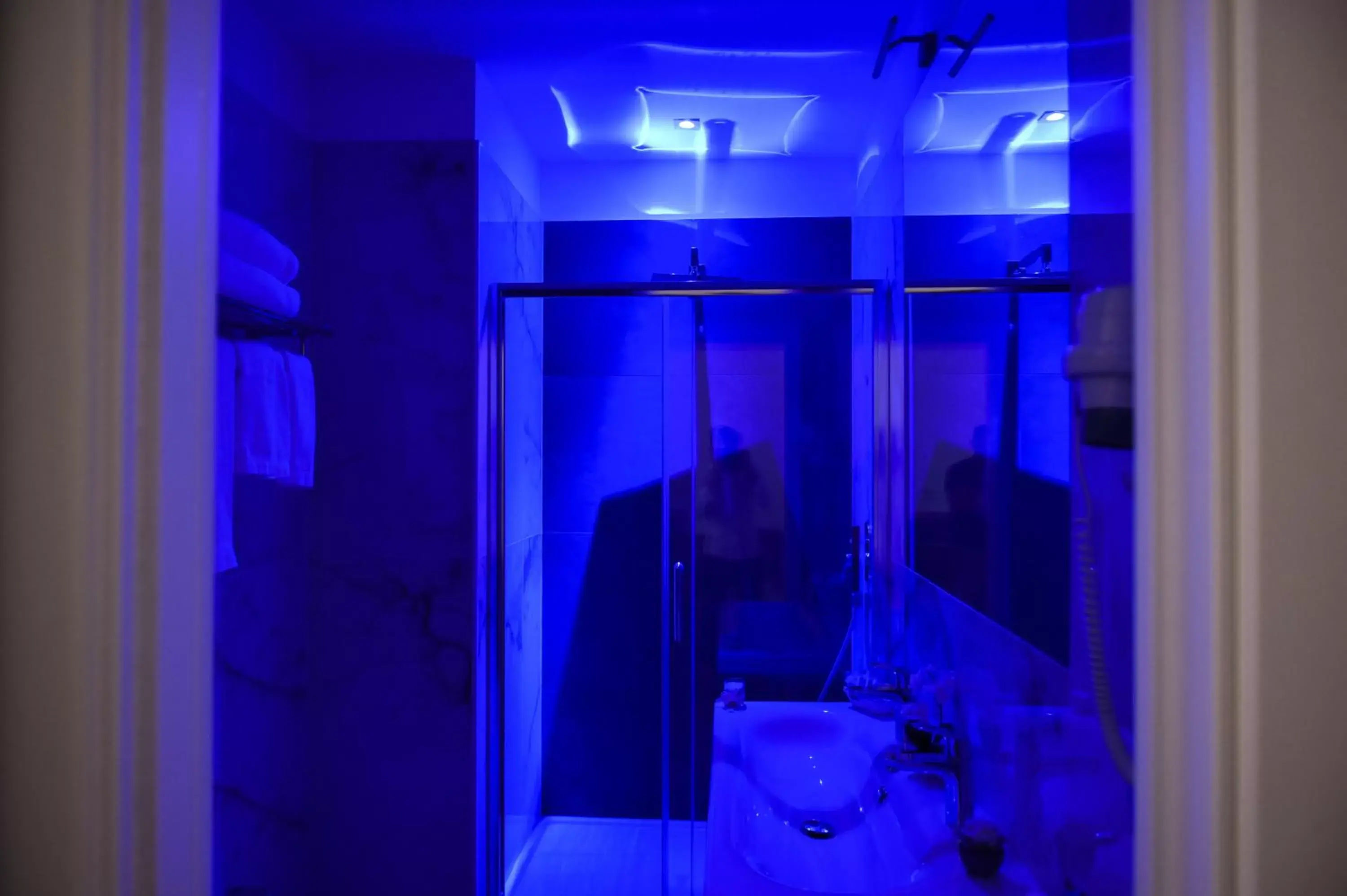 Bathroom in Pompei Inn Ruins B&B Luxury Suite