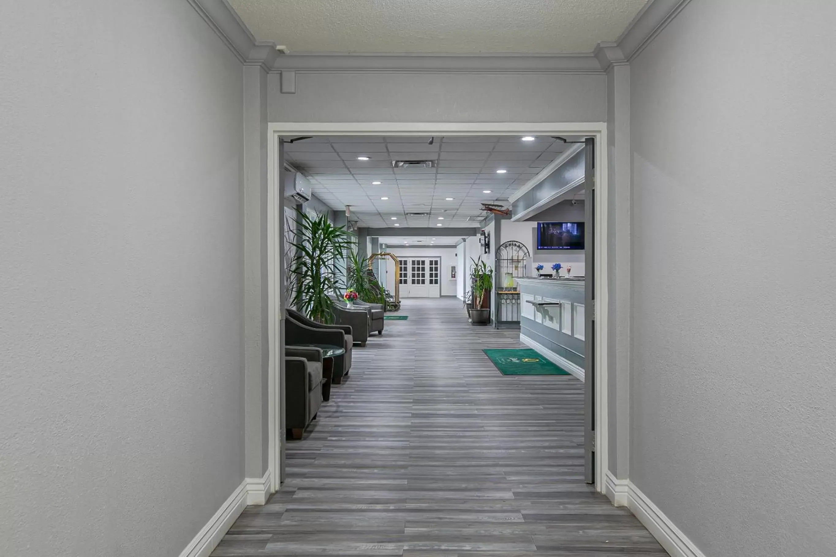 Lobby or reception in Clarion Inn Dayton Airport