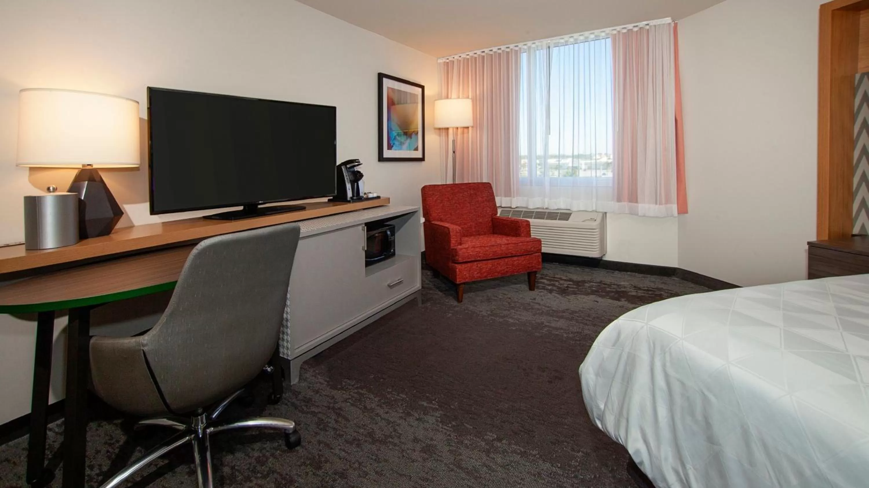 Bedroom, Bed in Holiday Inn Panama City by IHG