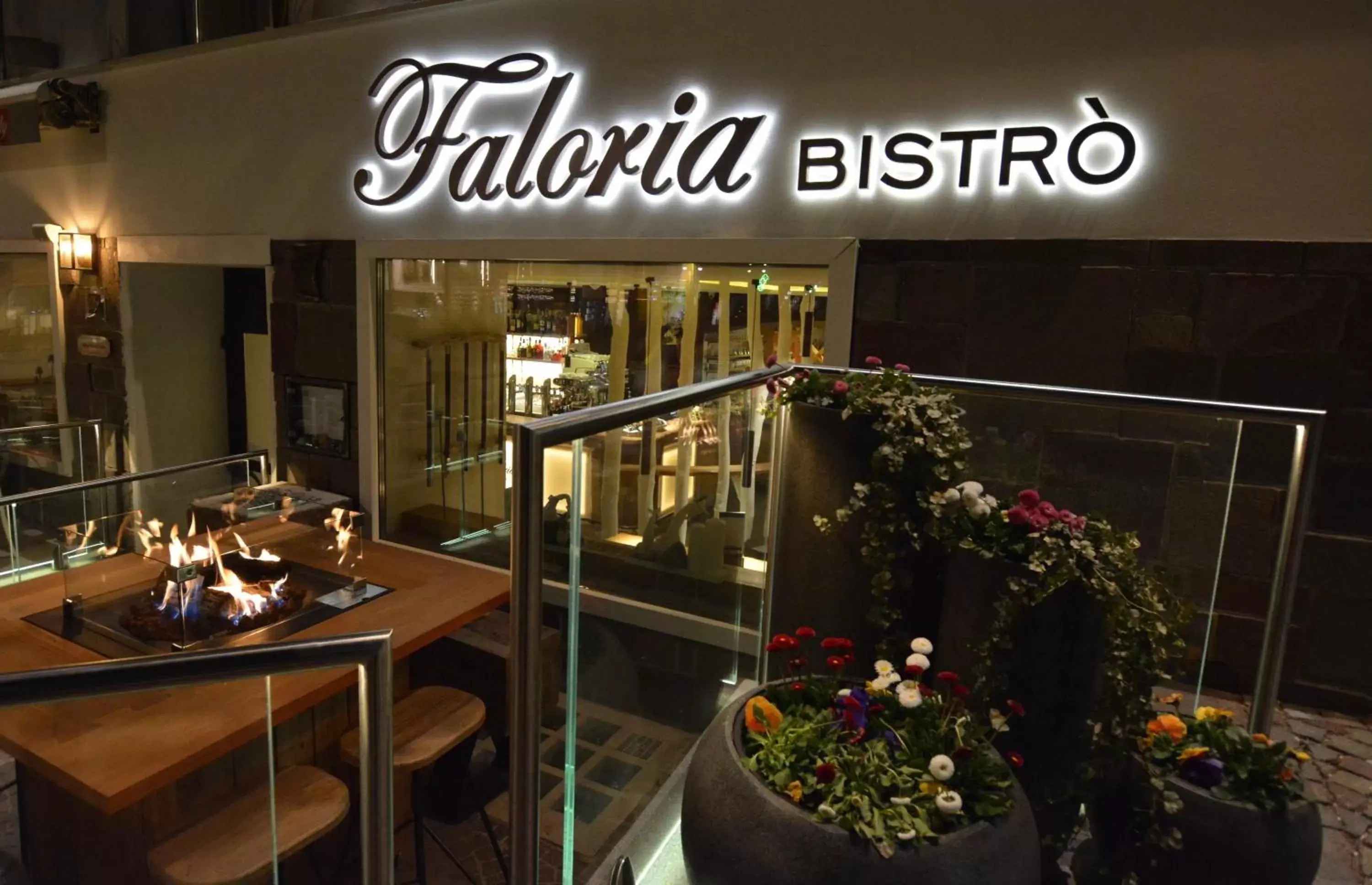 Restaurant/places to eat in Hotel Faloria