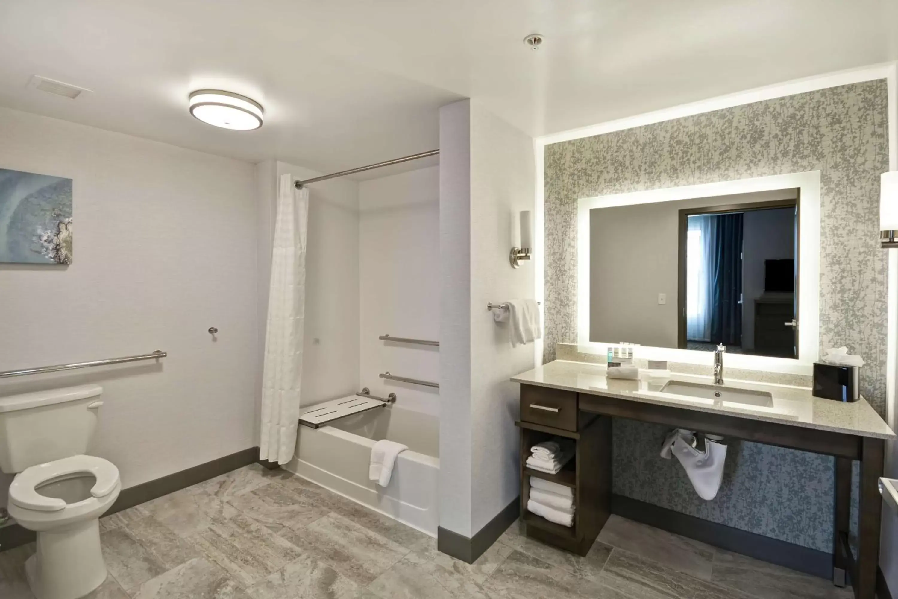 Bathroom in Homewood Suites By Hilton Warren Detroit