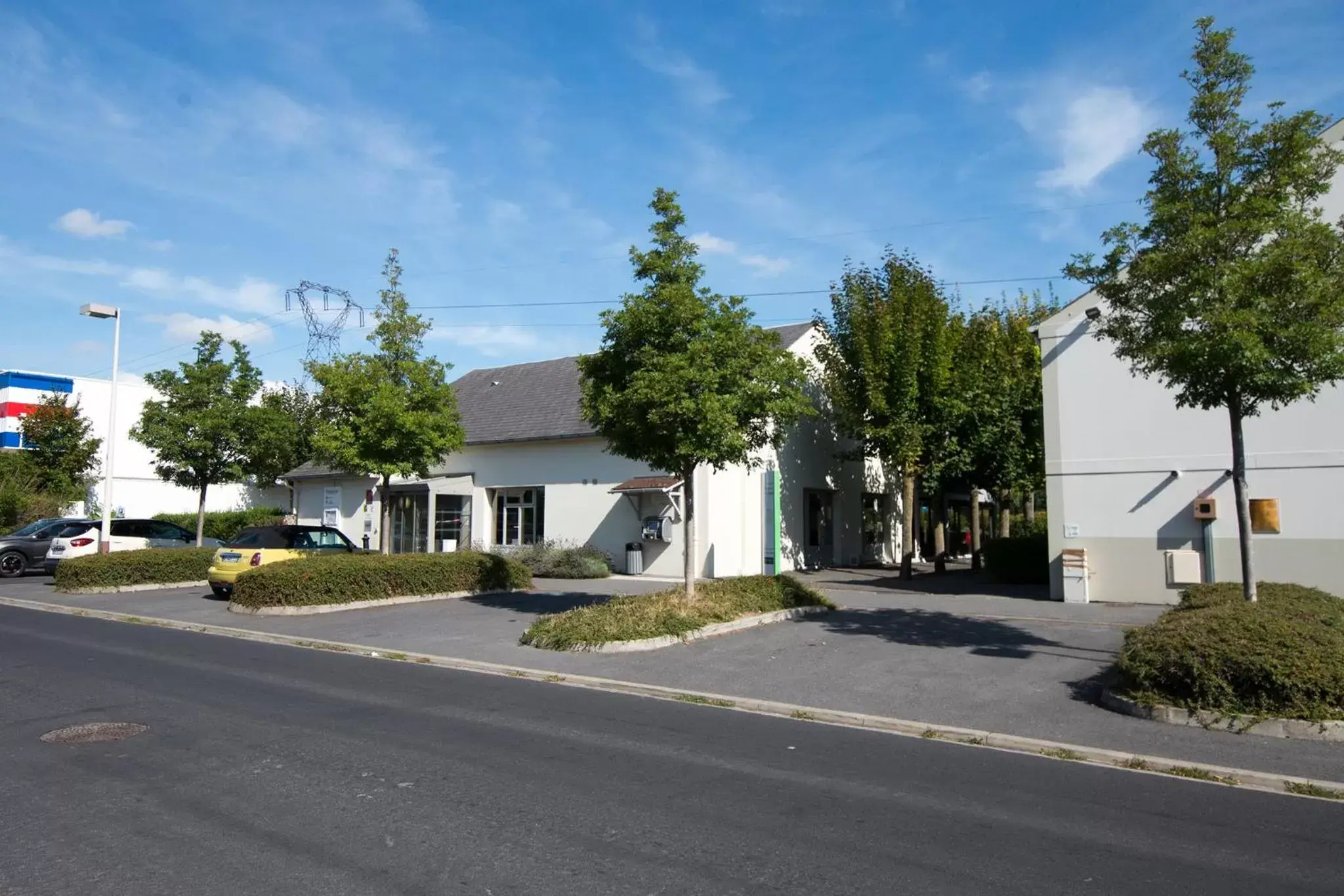 Property building in Campanile Reims Sud Bezannes Property building in Campanile Reims Sud Bezannes