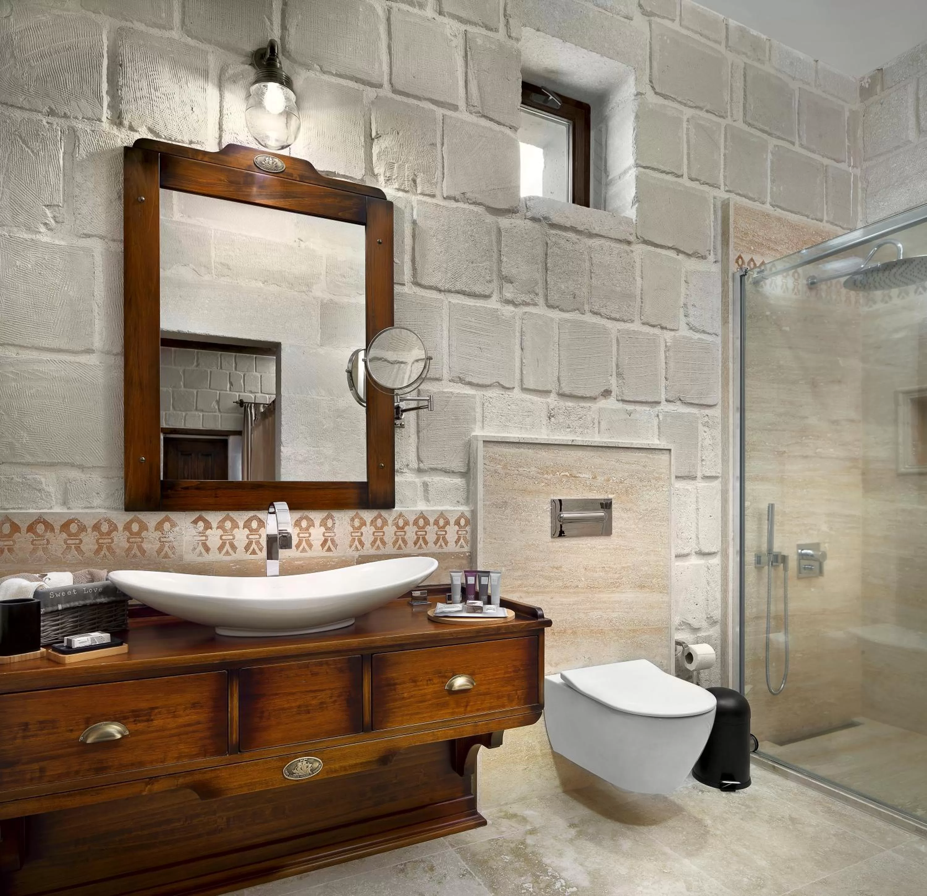 Bathroom in Seraphim Cave Suites & SPA