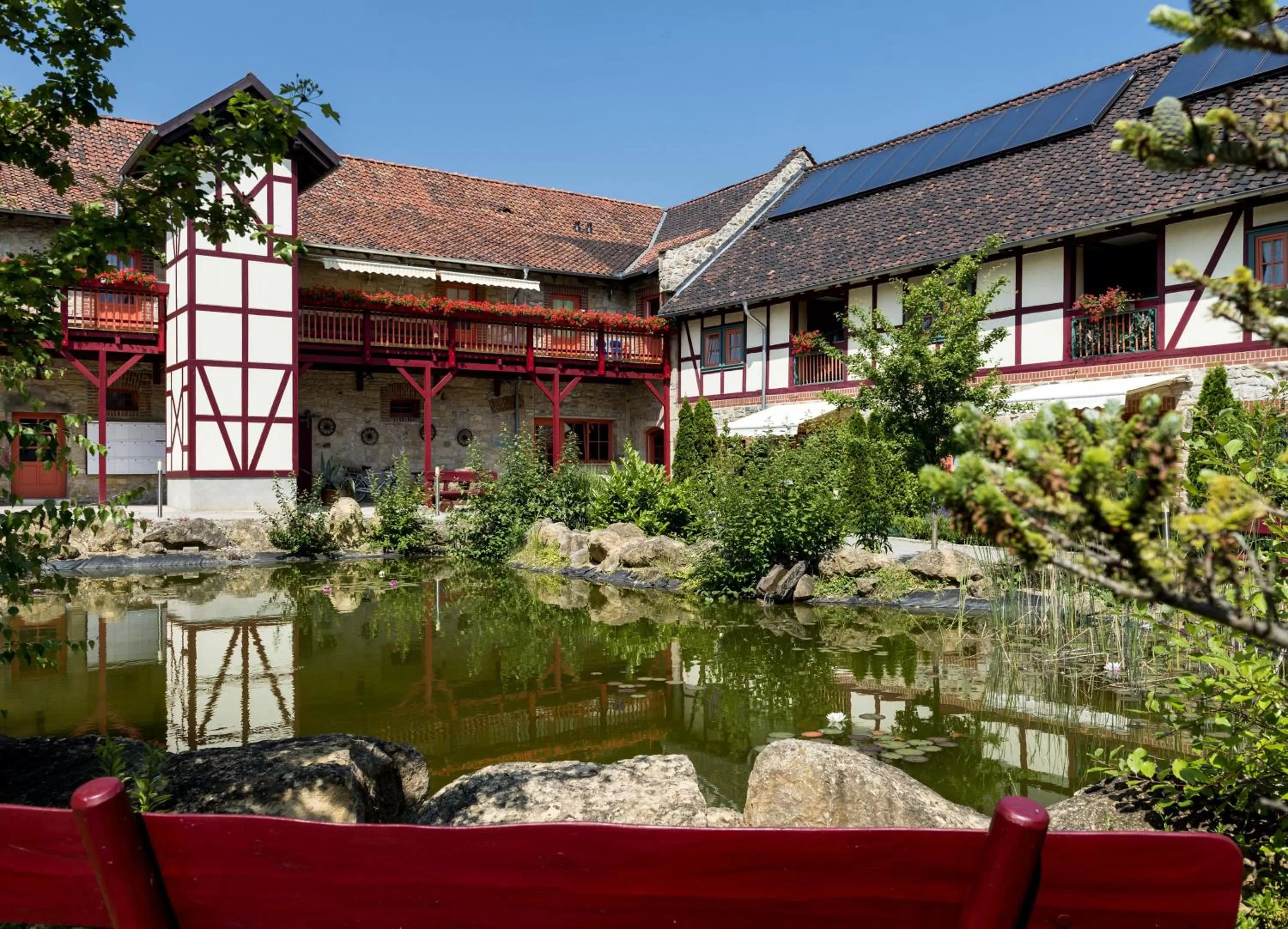 Facade/entrance in Hotel Gut Voigtlaender