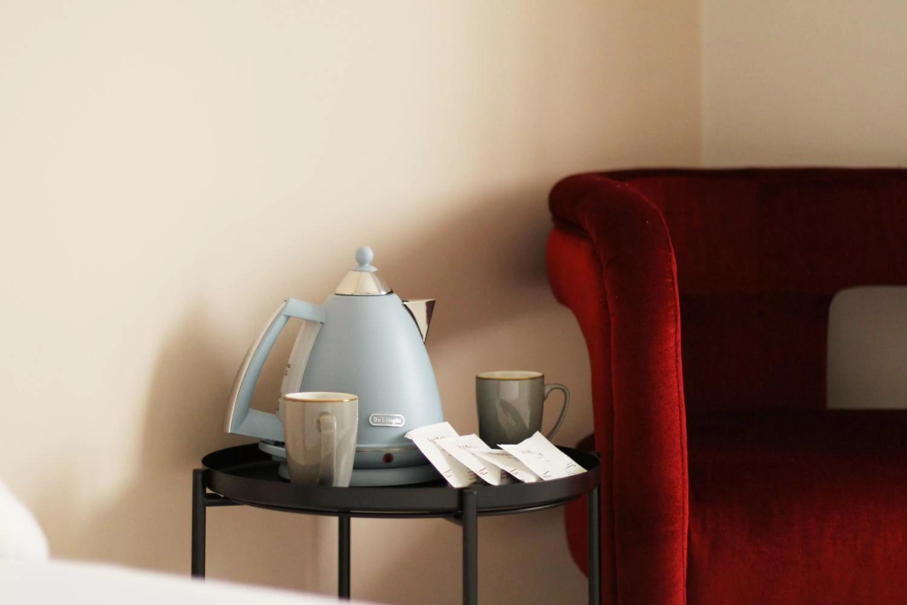 Coffee/tea facilities, Bed in Numa Madrid Script