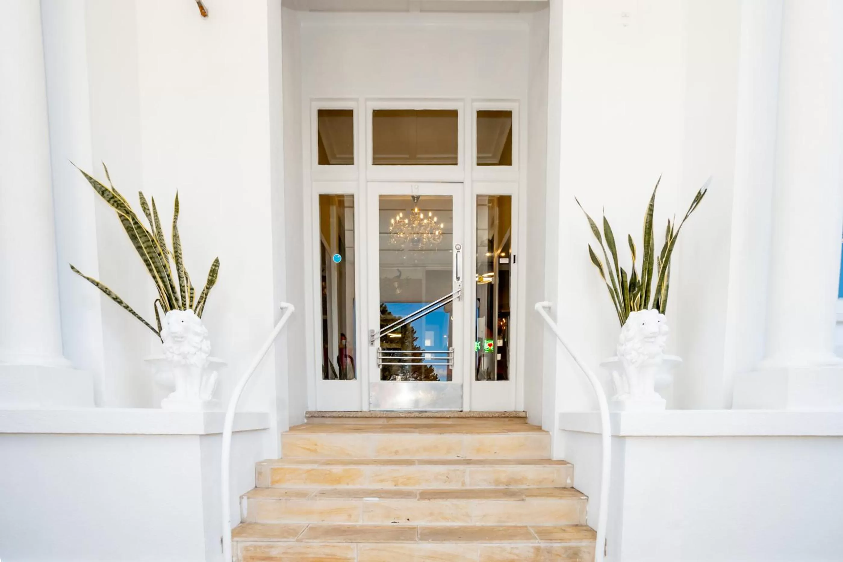 Facade/entrance in Hearty Center Motel