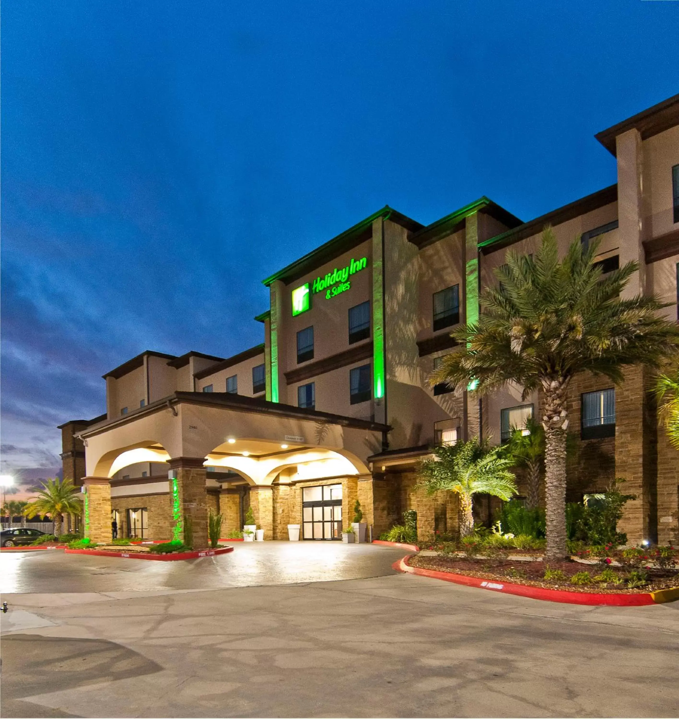 Property Building in Holiday Inn Hotel & Suites Lake Charles South, an IHG Hotel