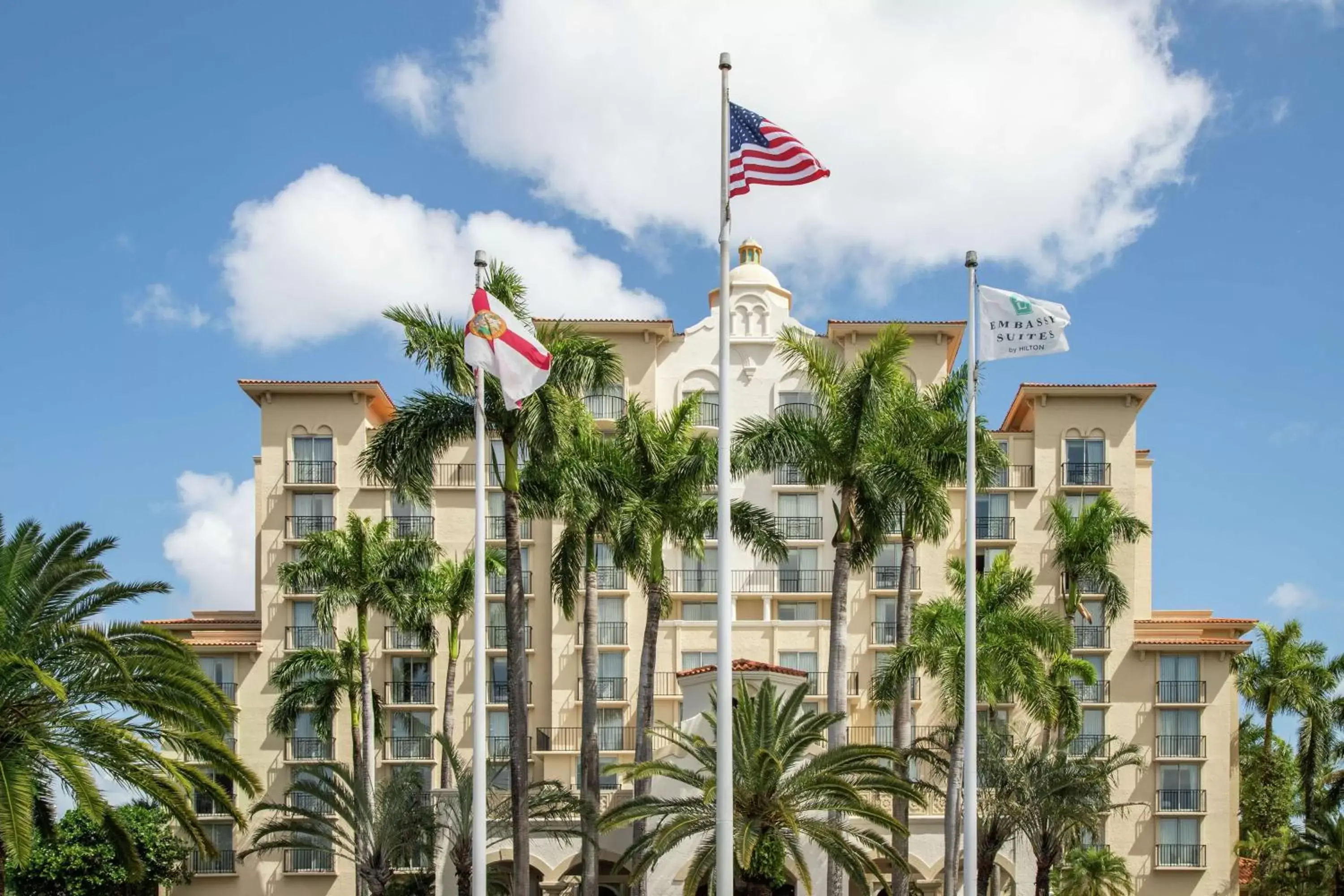Property Building in Embassy Suites by Hilton Miami International Airport