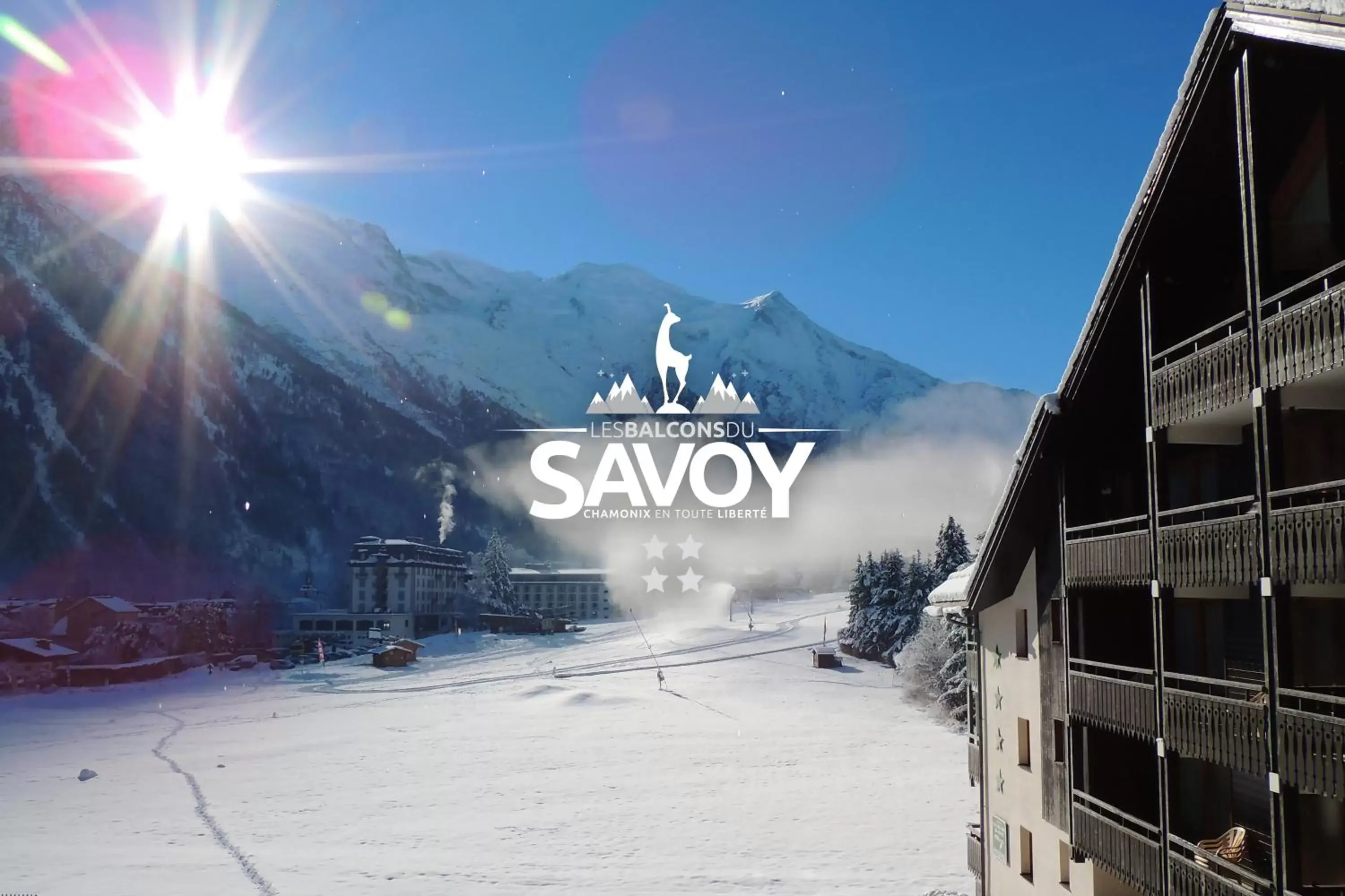 Facade/entrance, Winter in Les Balcons du Savoy