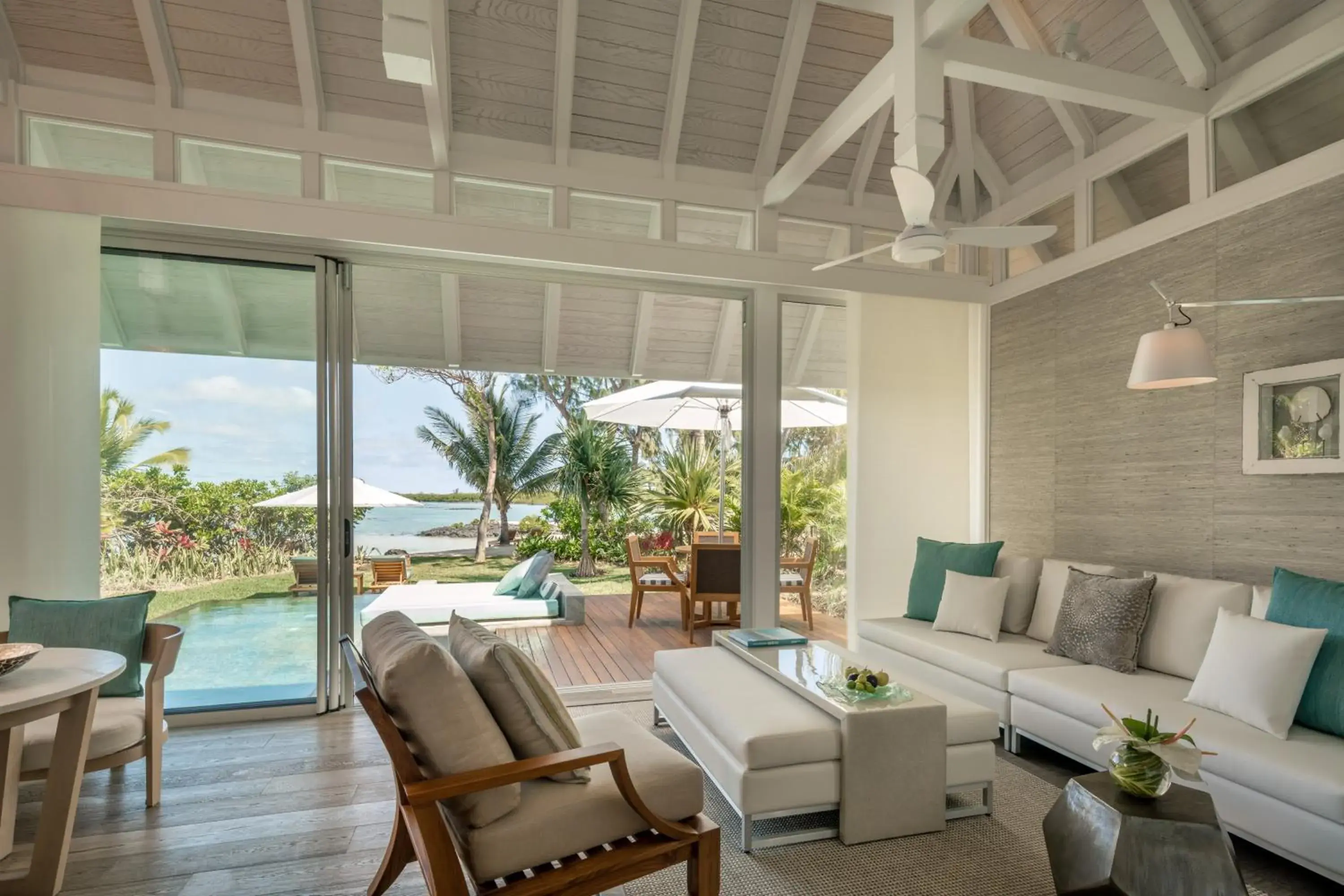 Premium Island Pool Villa in Four Seasons Resort Mauritius at Anahita