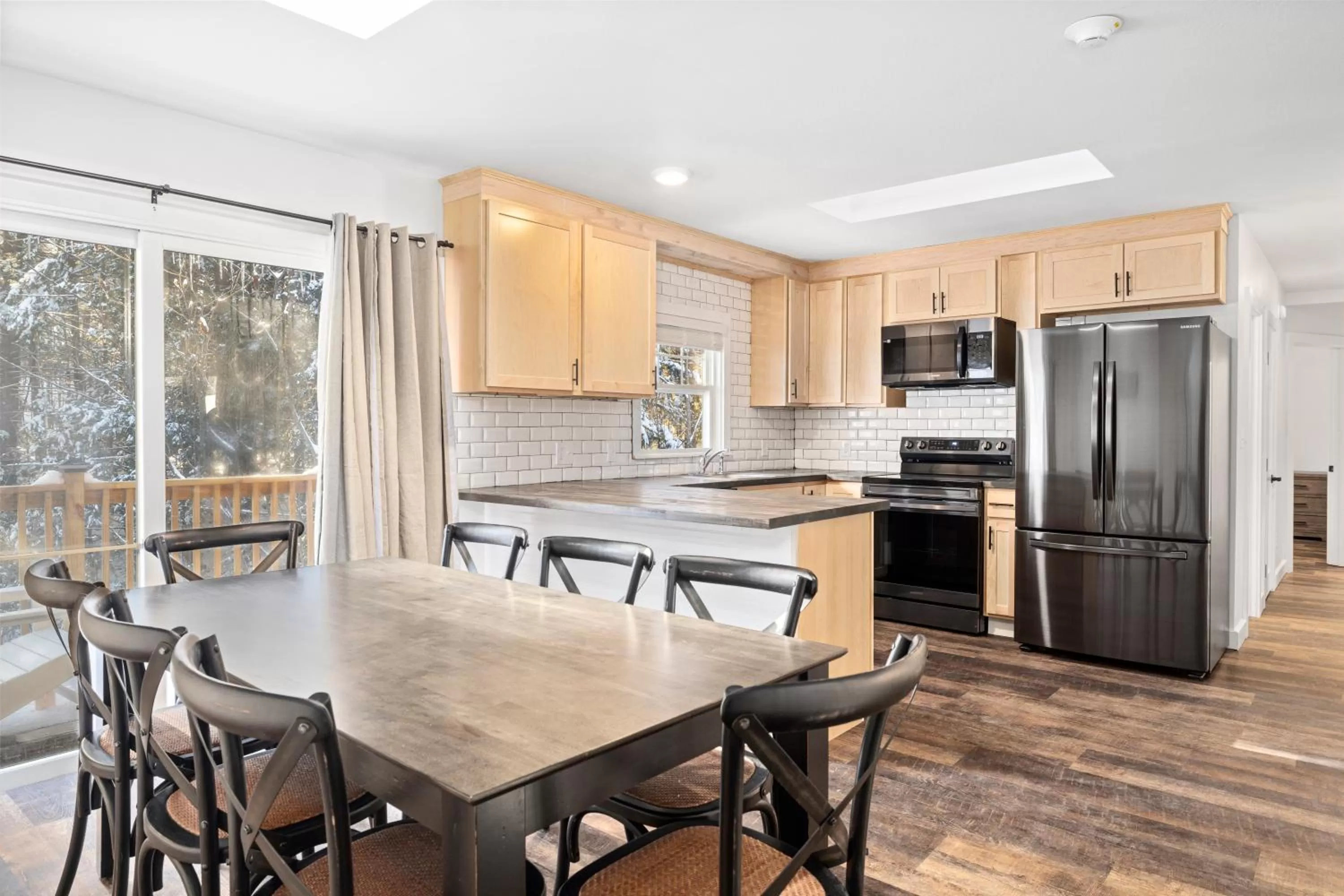 Kitchen or kitchenette in The Inn & More