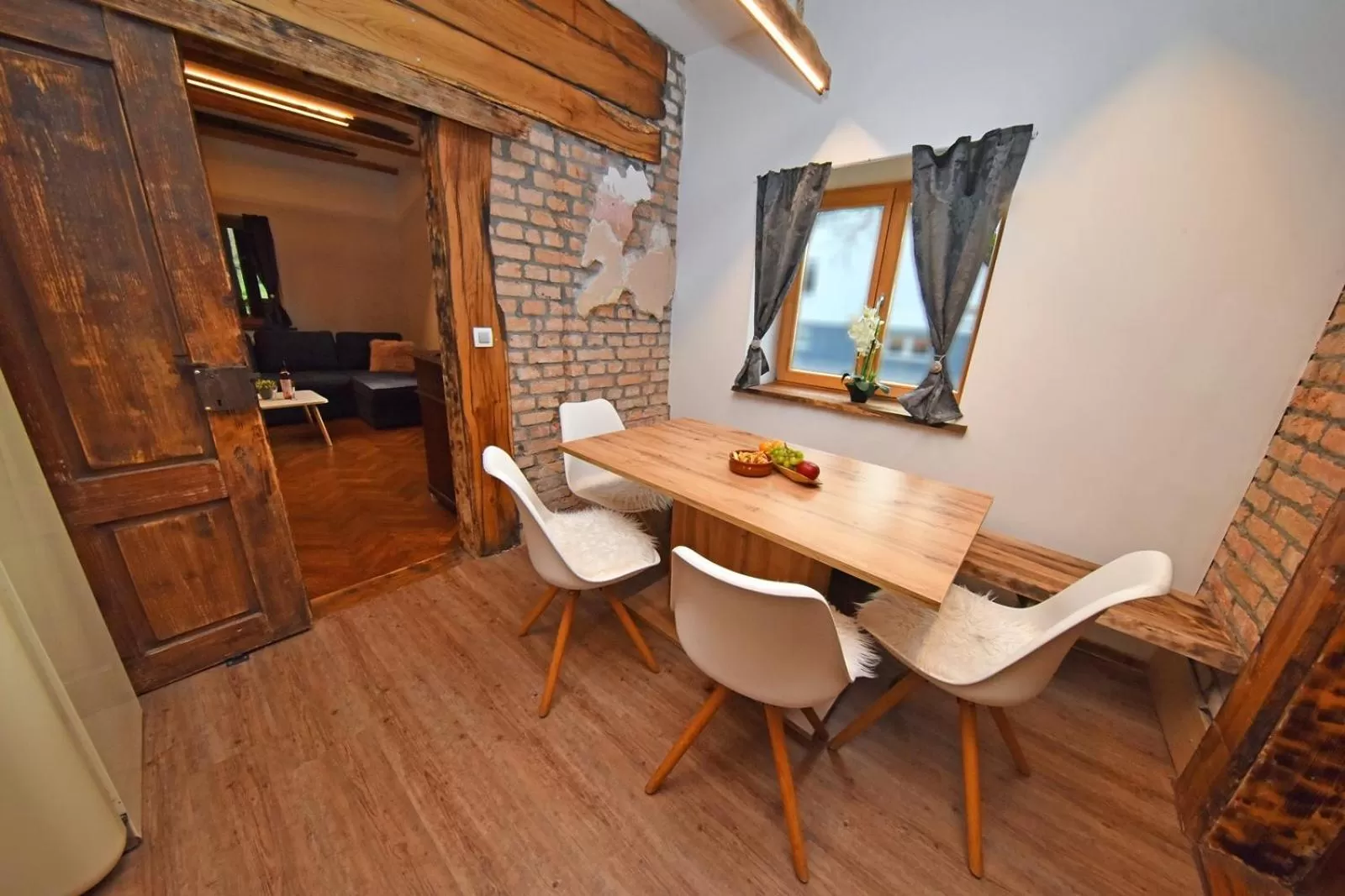 Kitchen or kitchenette in Hiša stare mame