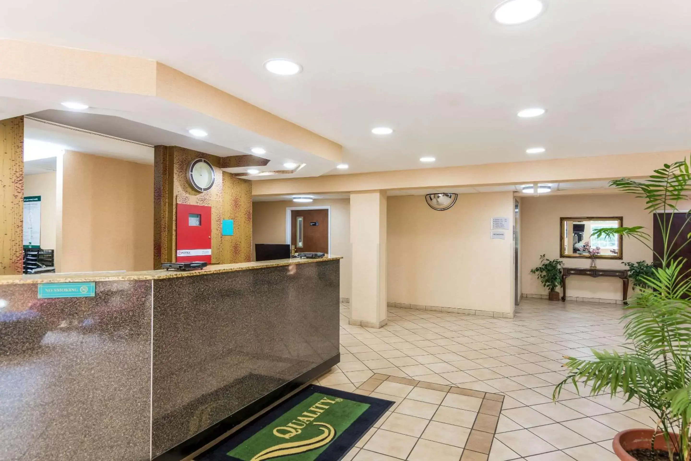 Lobby or reception, Lobby/Reception in Quality Inn Chester - South Richmond