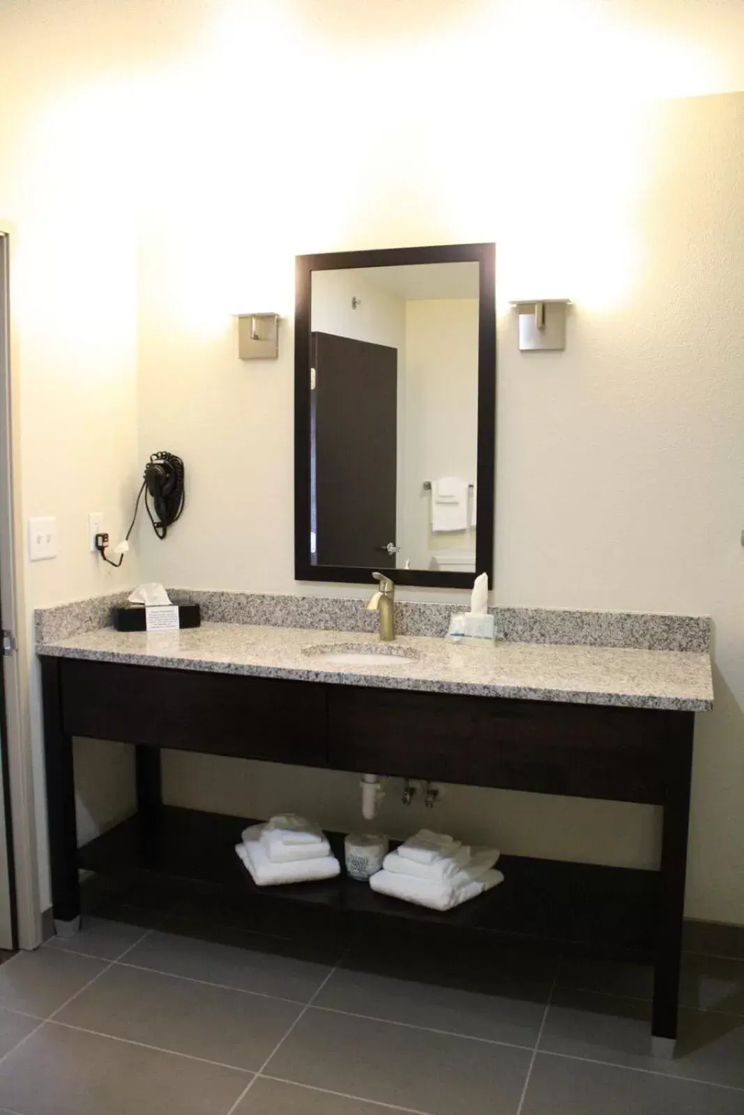 Bathroom in Sleep Inn & Suites Galion