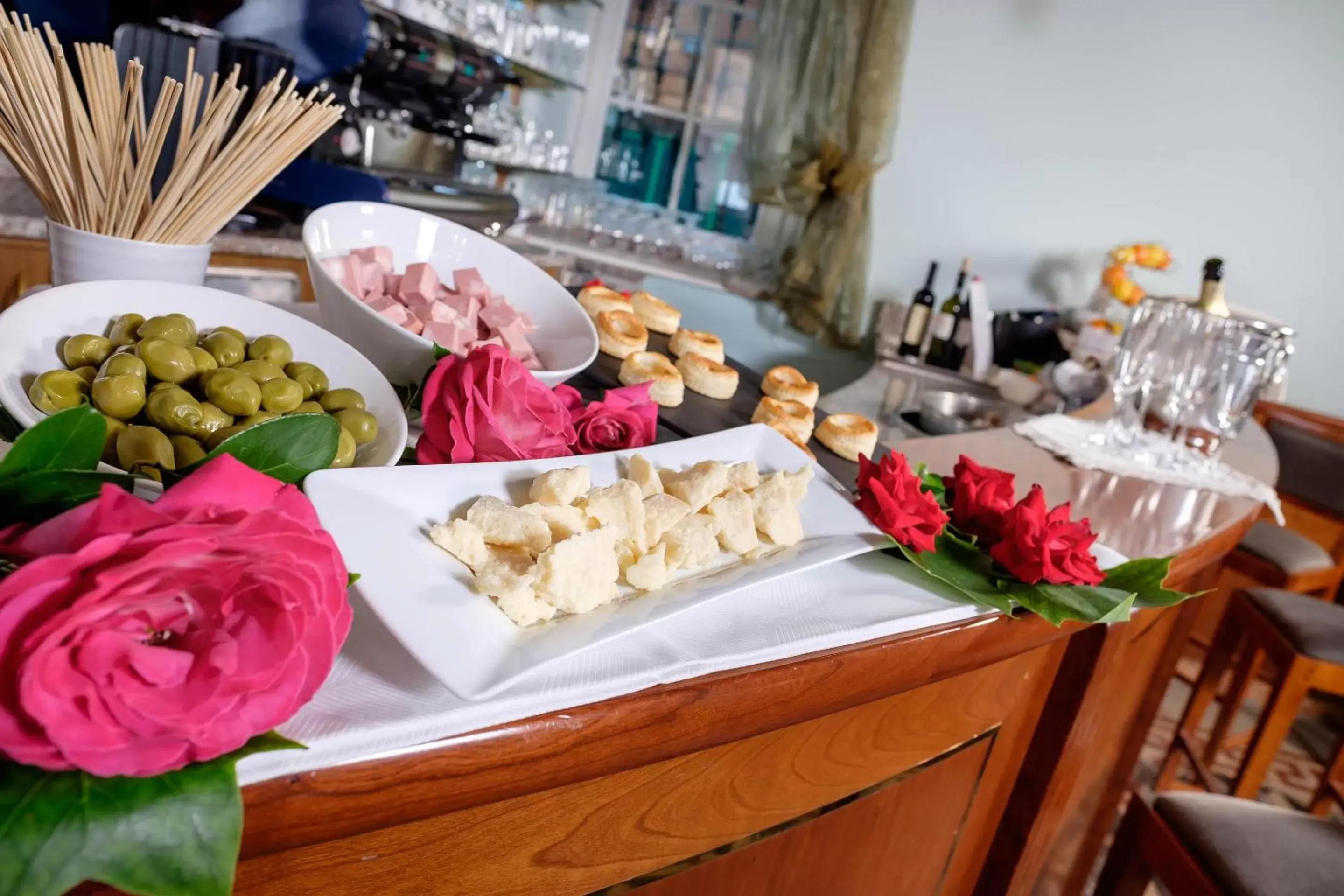 Lounge or bar, Food in Hotel Villa Malaspina