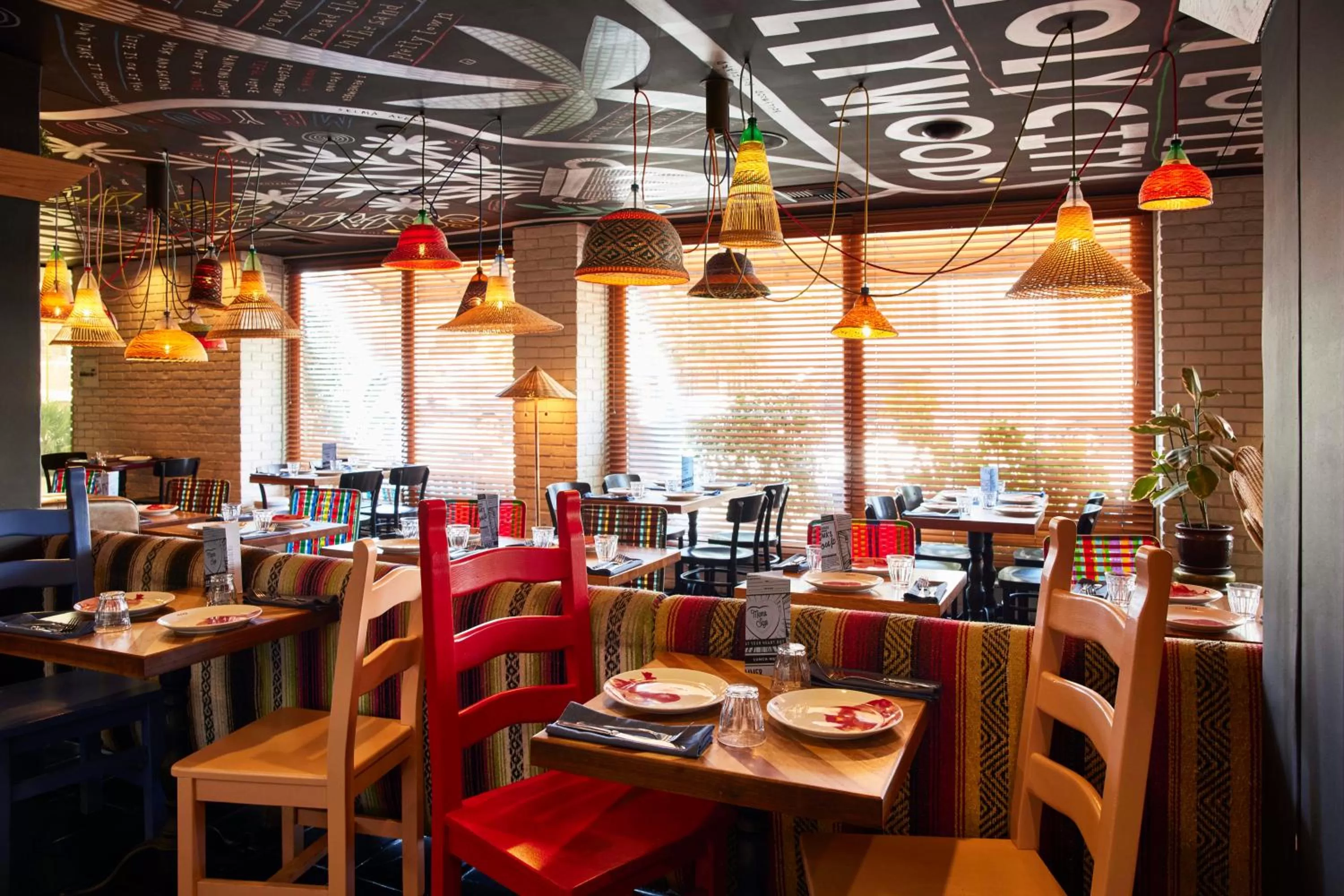 Restaurant/places to eat in Mama Shelter Los Angeles